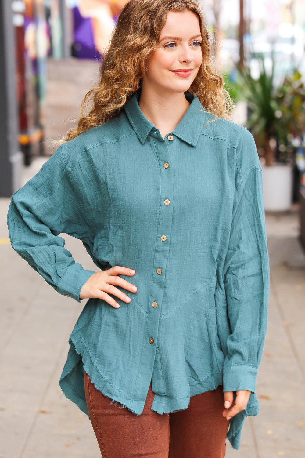 Feeling Bold Button Down Sharkbite Cotton Tunic Top • Teal