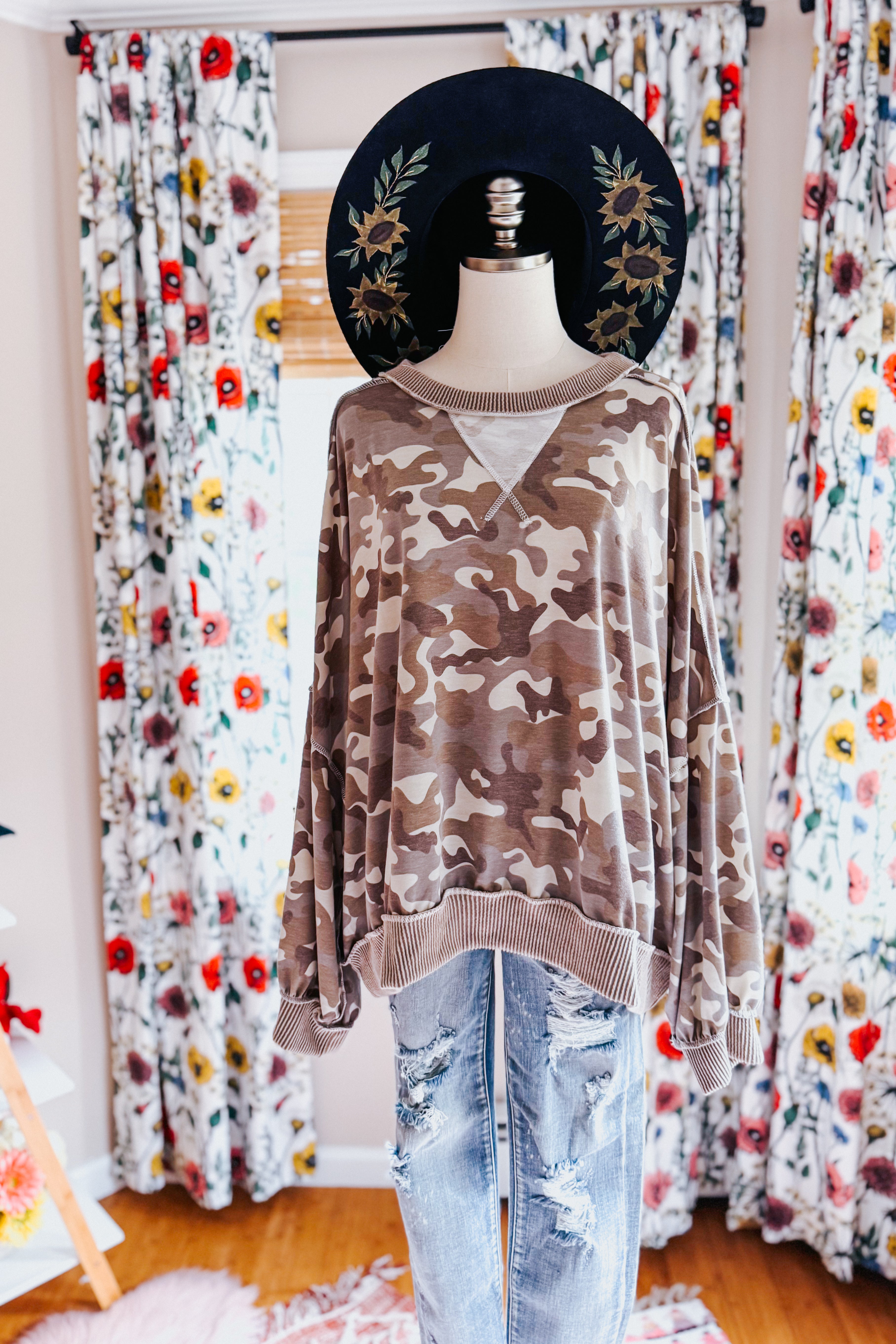 The Hide & Chic Sweatshirt