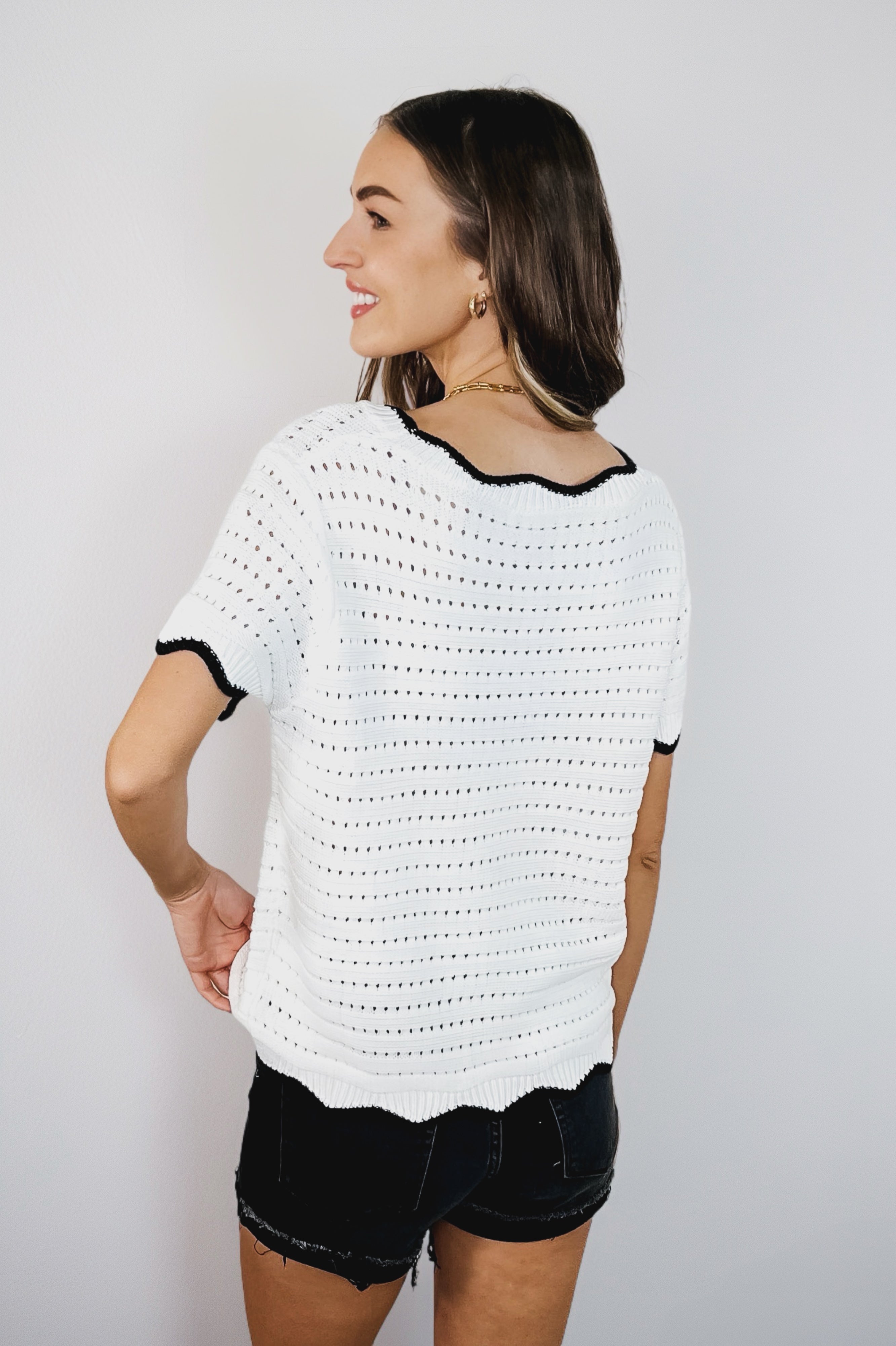 Pinkies Up Knit Top • White