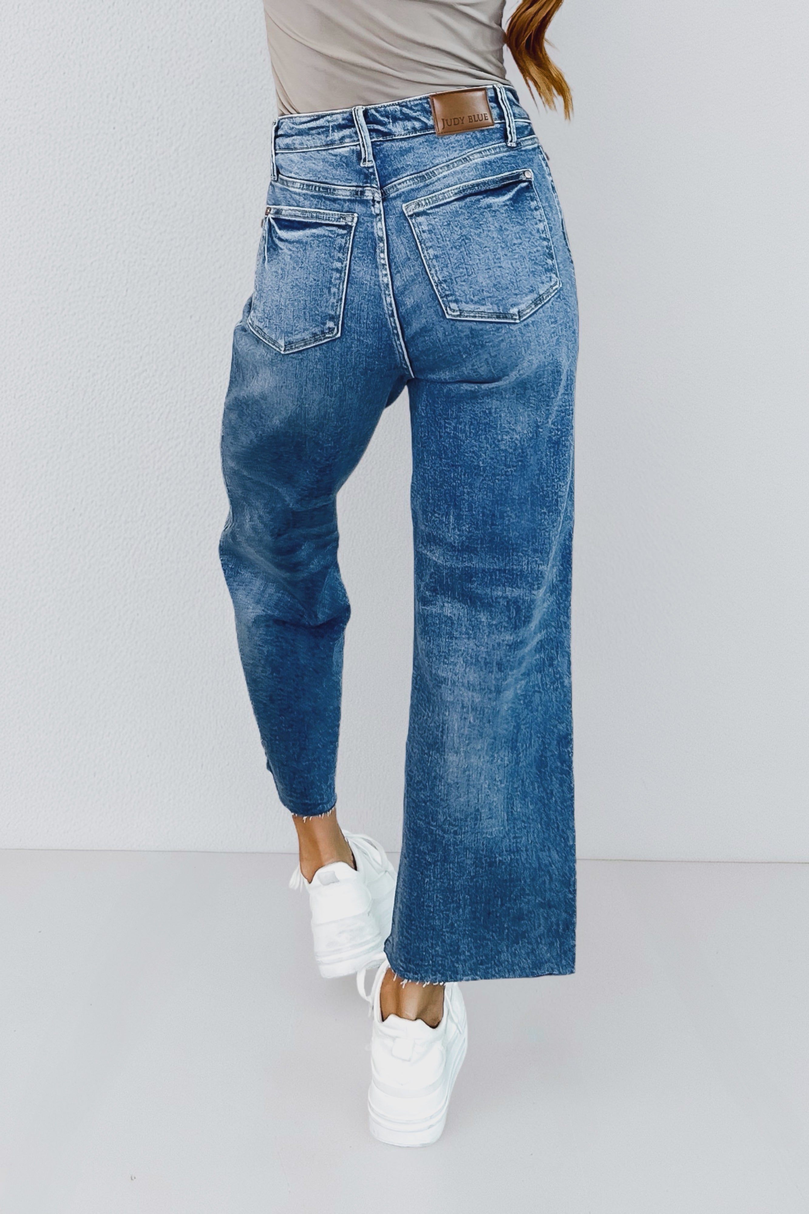 Megan High Rise Rigid Magic Wide Leg Crop Jeans