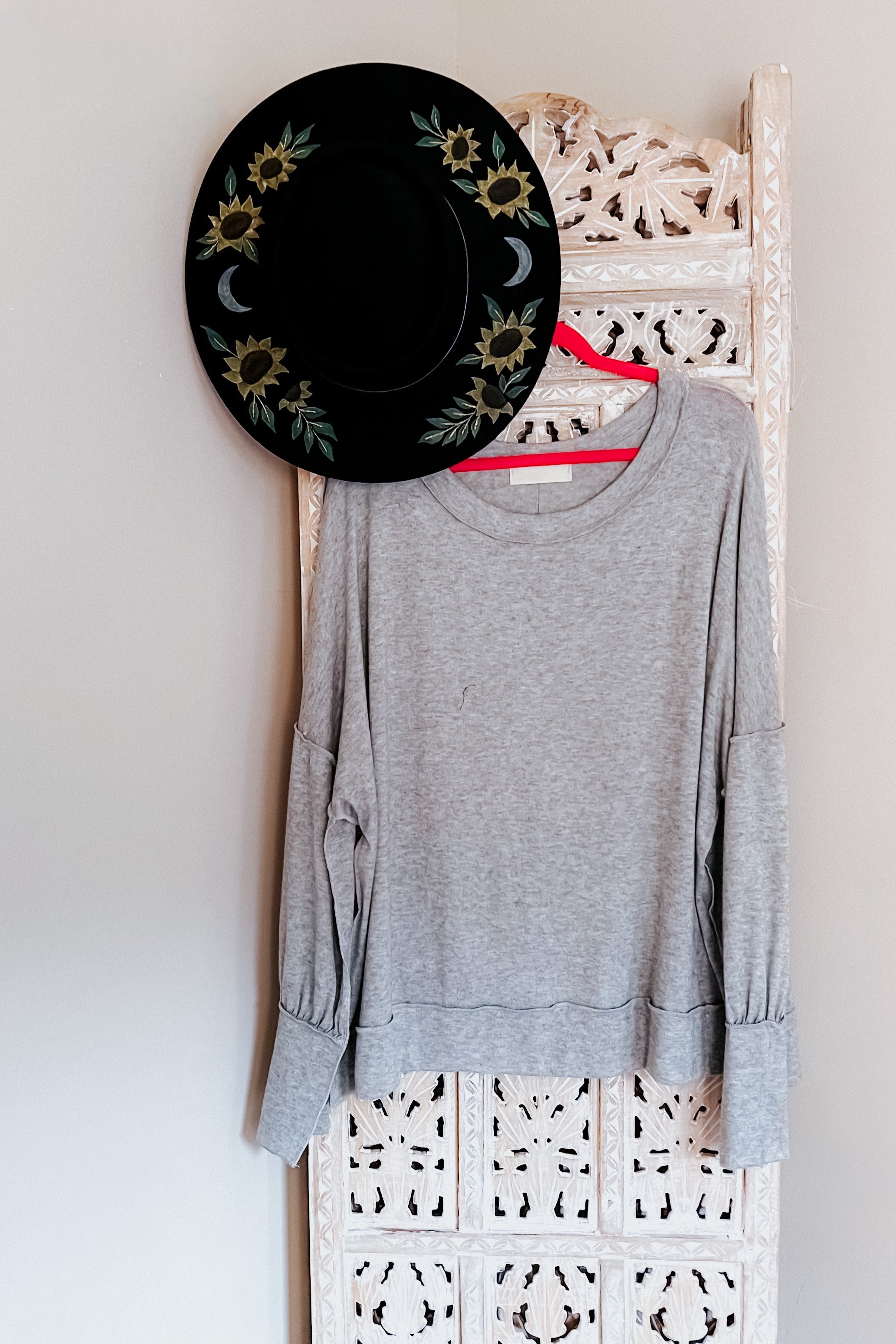Through & Through Bubble Sleeve Outseam Top