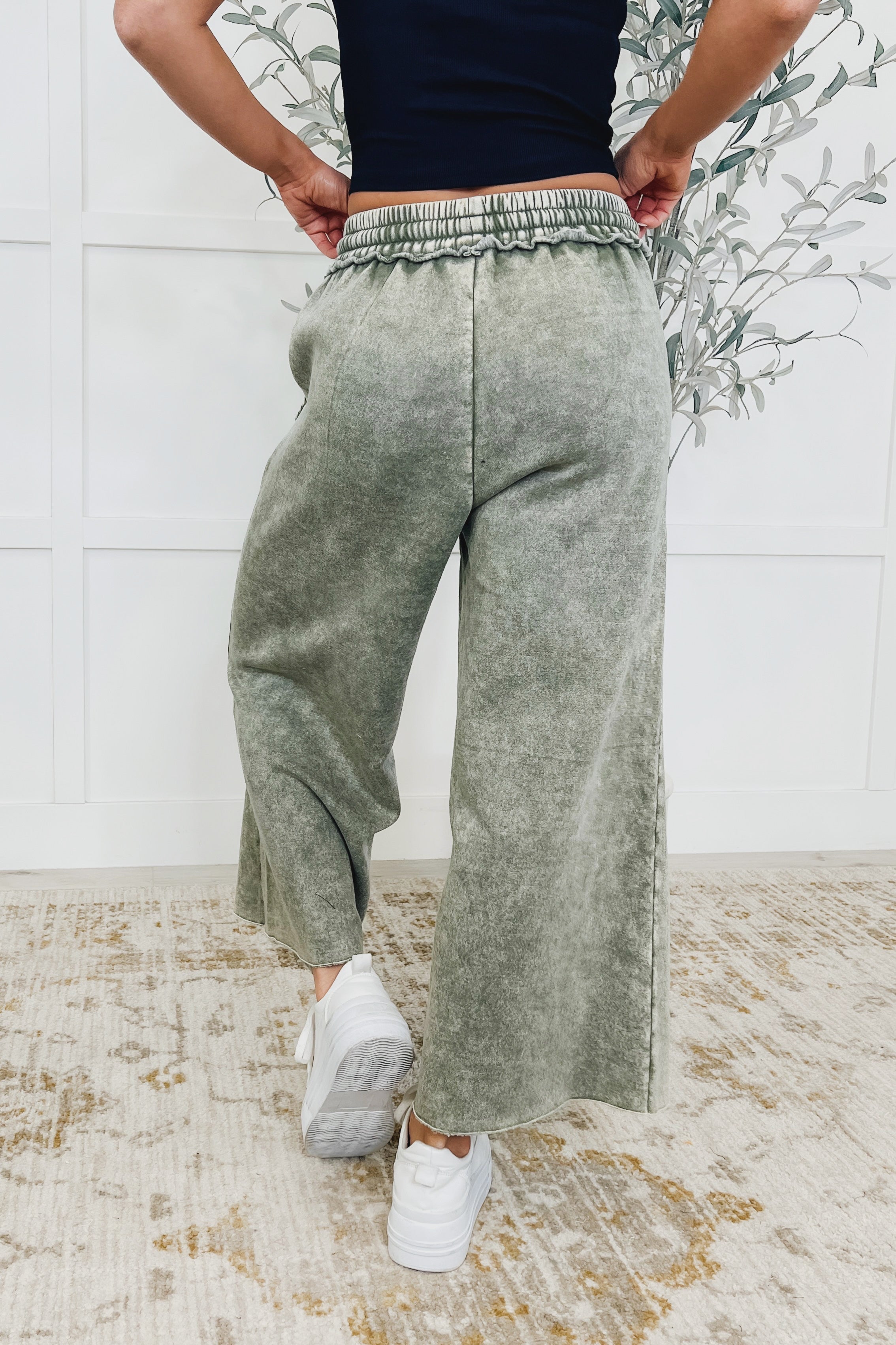 In or Out Wide Leg Cropped Pants • Olive