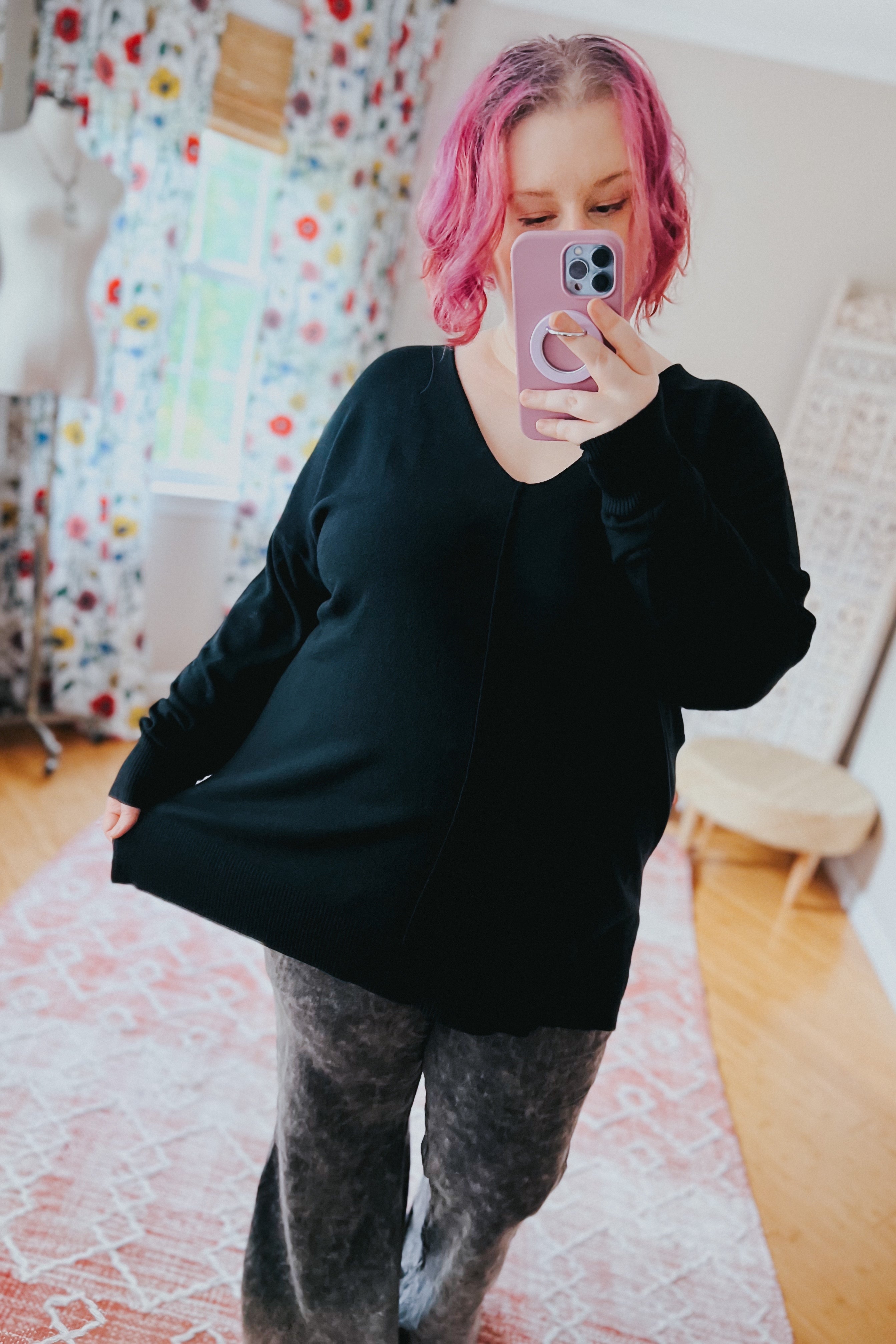 Hello Beautiful V Neck Sweater • Black