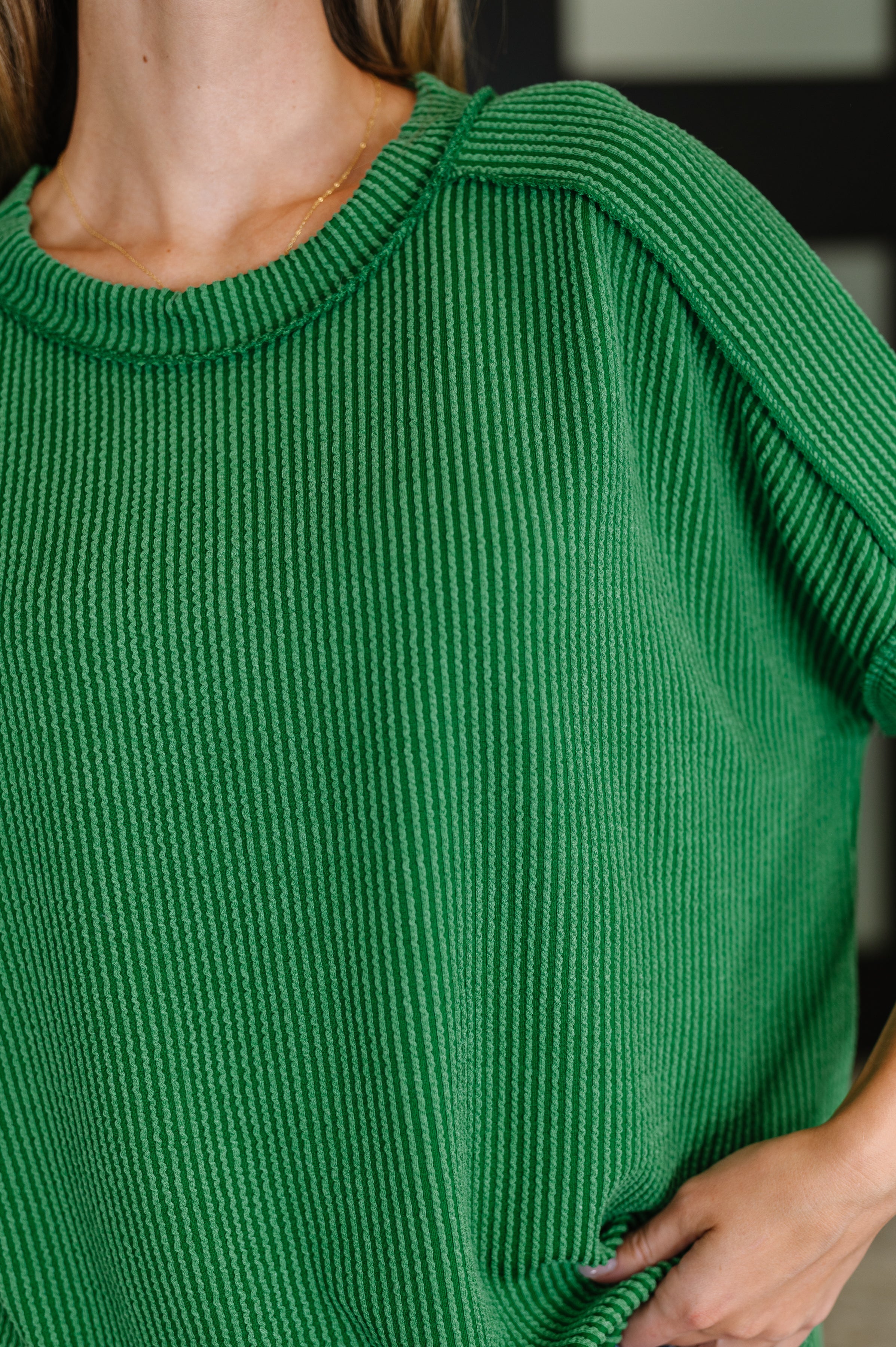 Catch Me Loungin’ Cable Ribbed Knit Top • Dark Green
