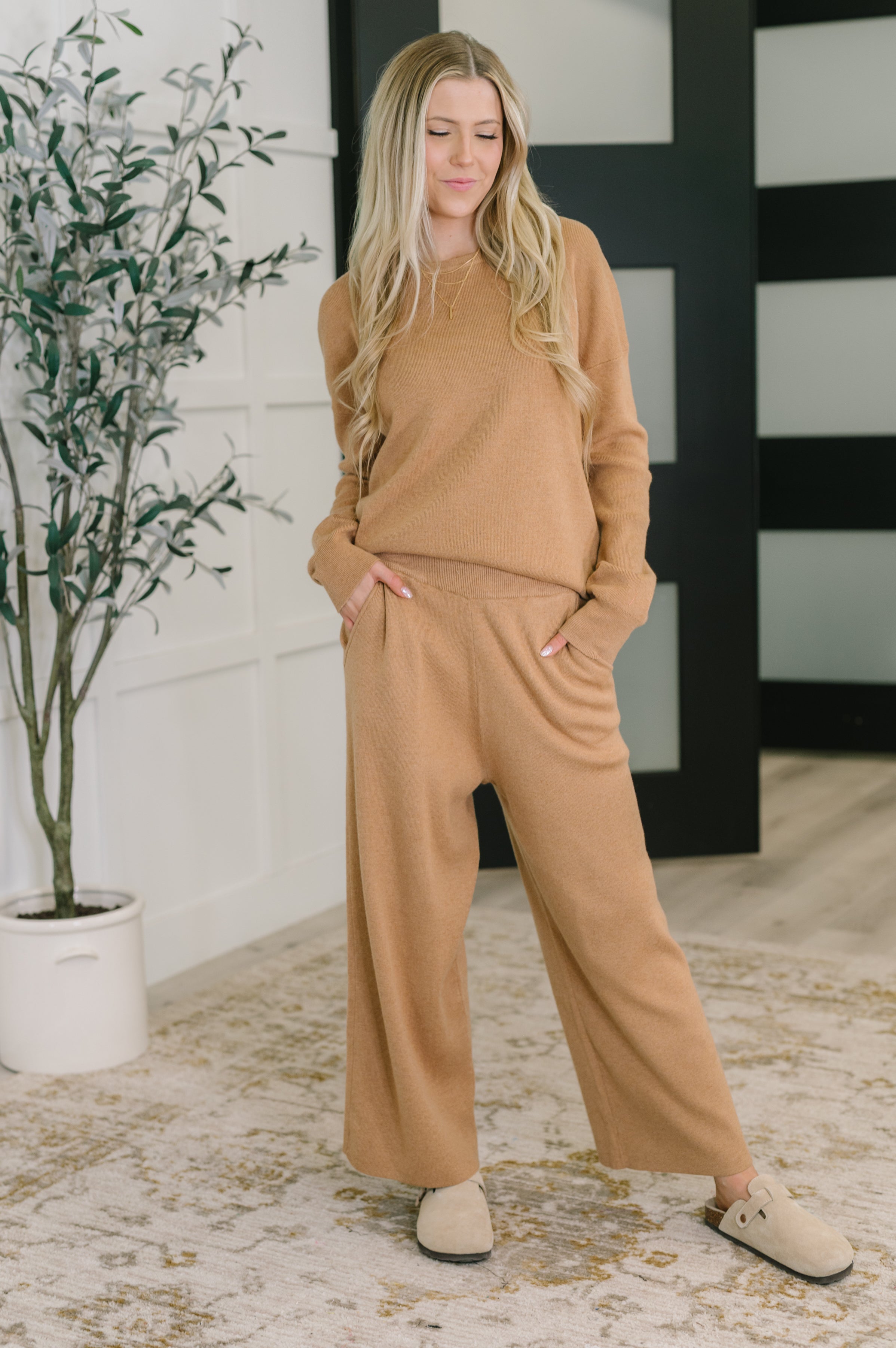Clove Sweater • Camel