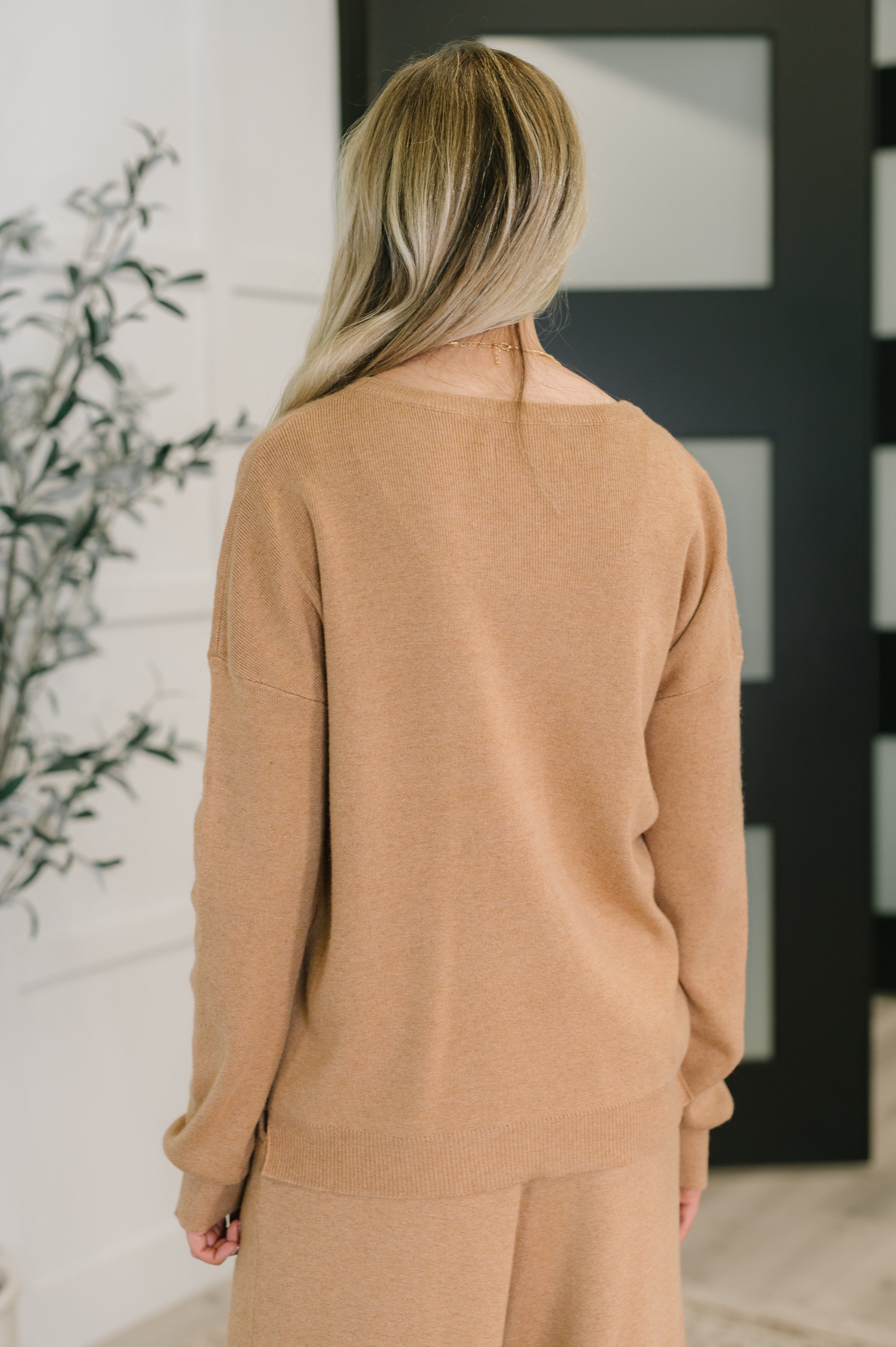 Clove Sweater • Camel