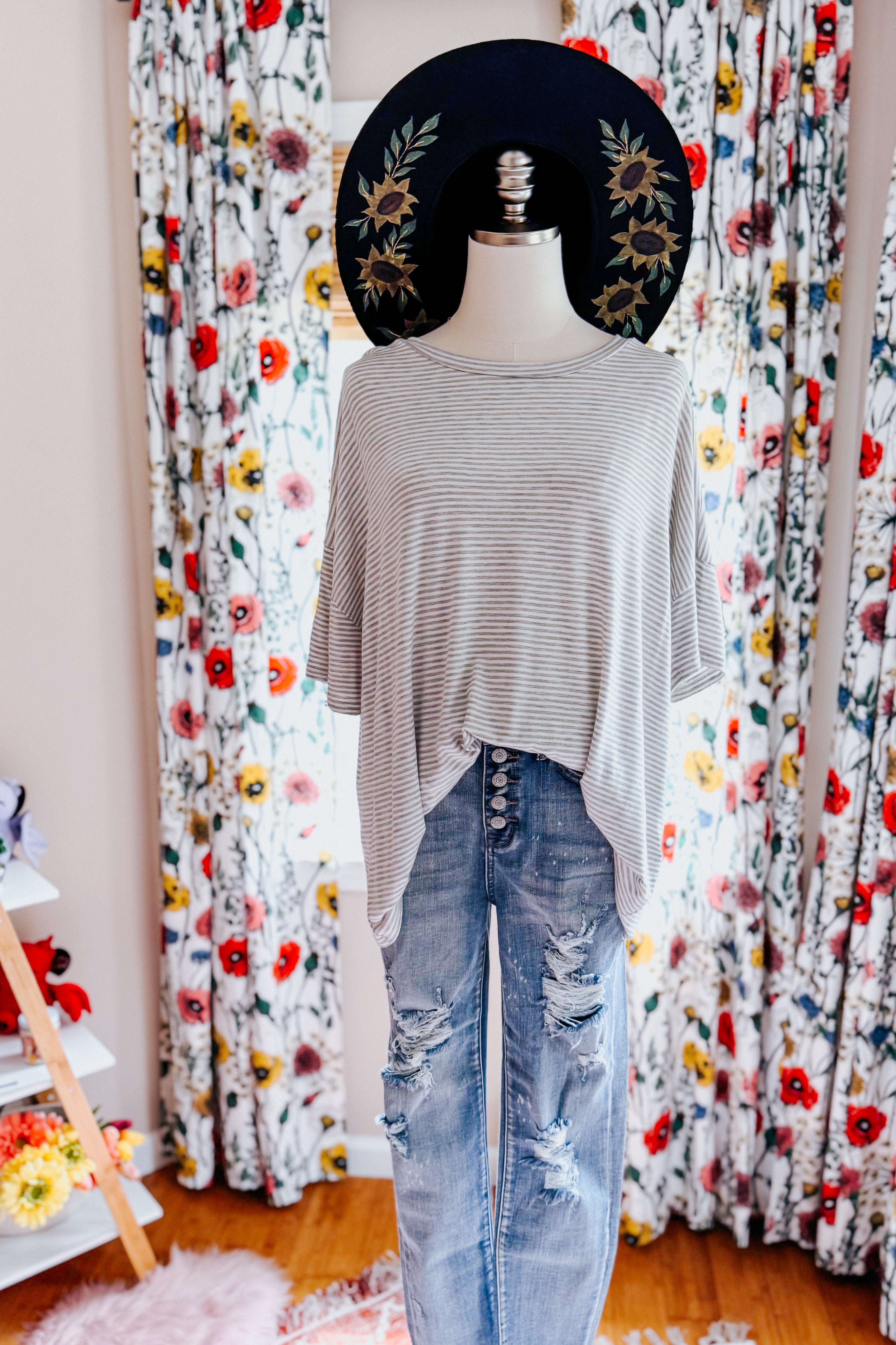Mood Swingin' Casual Drop Shoulder Tee • Grey