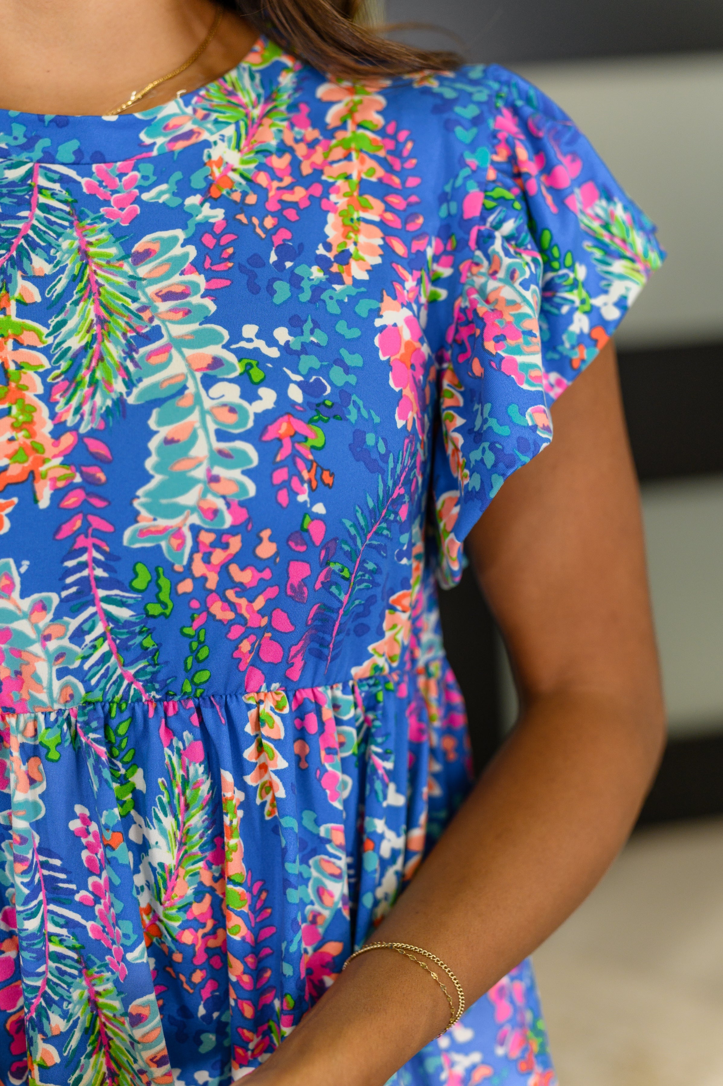 Flirt Alert Flutter Sleeve Top • Blue