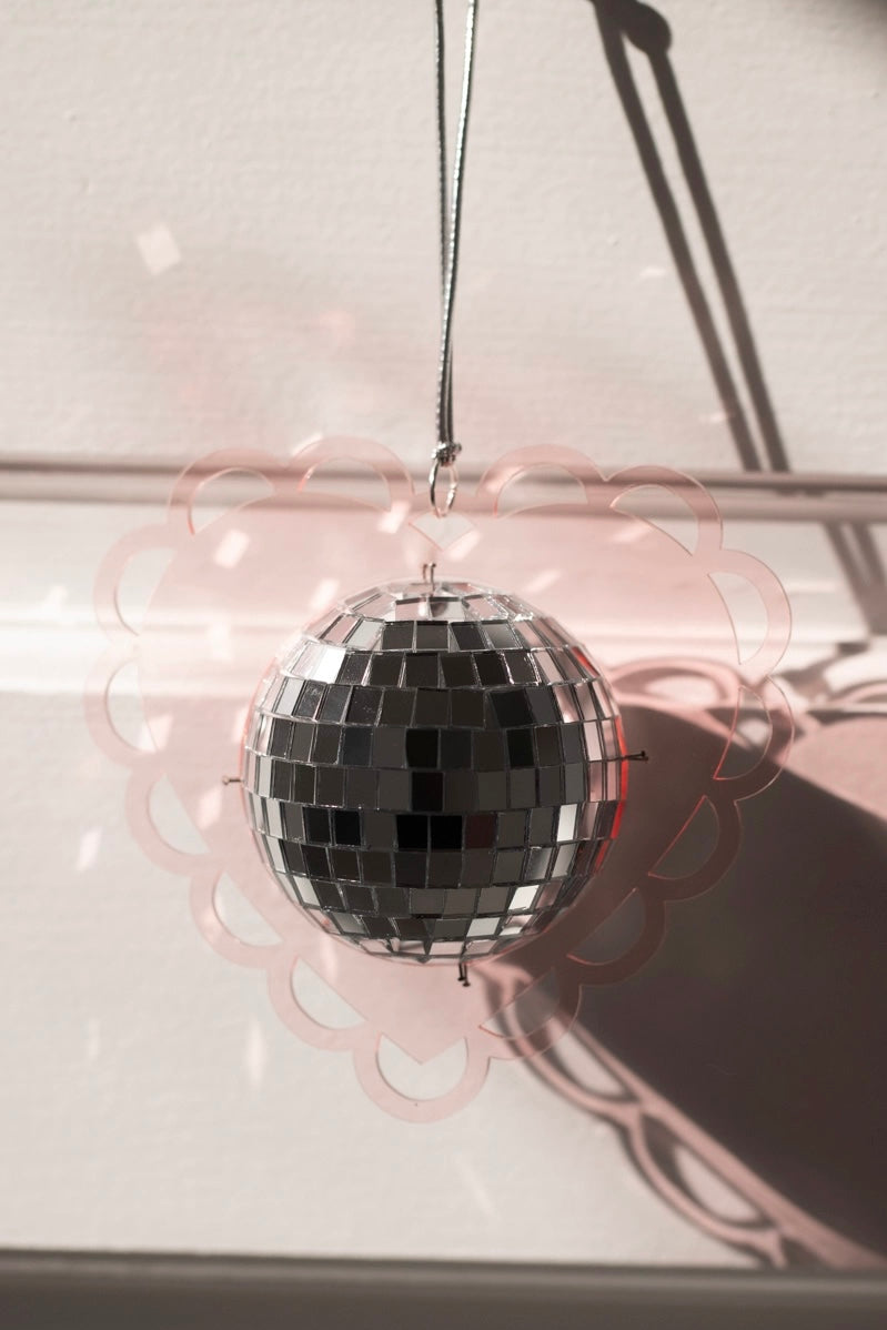 Hanging Mini Disco Scalloped Heart Sun Catcher • Soft Pink