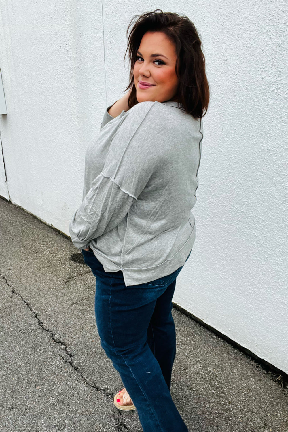 Through & Through Bubble Sleeve Outseam Top