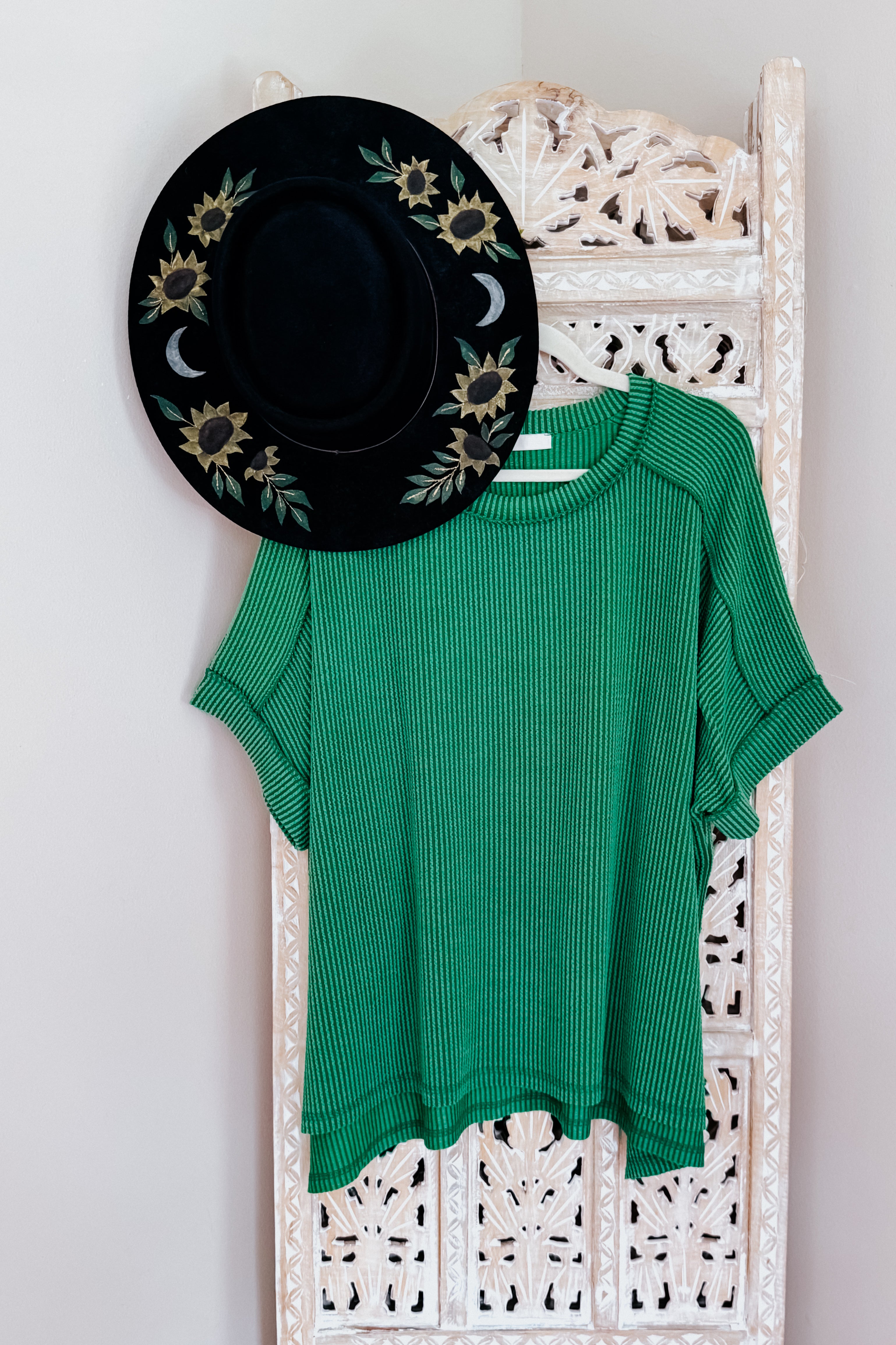 Catch Me Loungin’ Cable Ribbed Knit Top • Dark Green