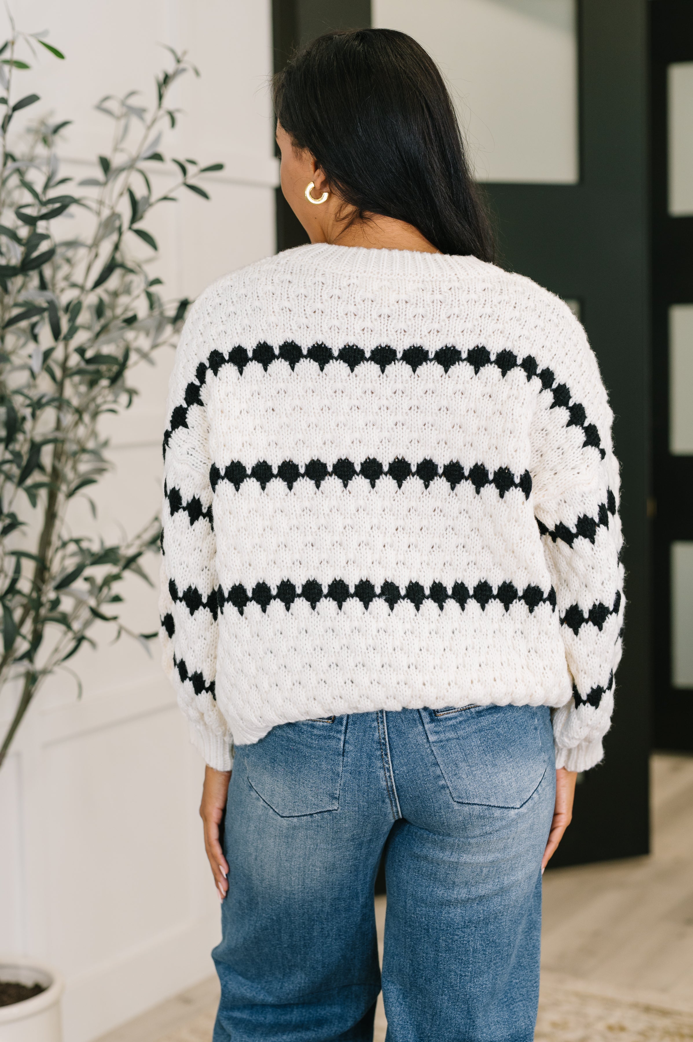Ivy Lane Textured Sweater • White & Black