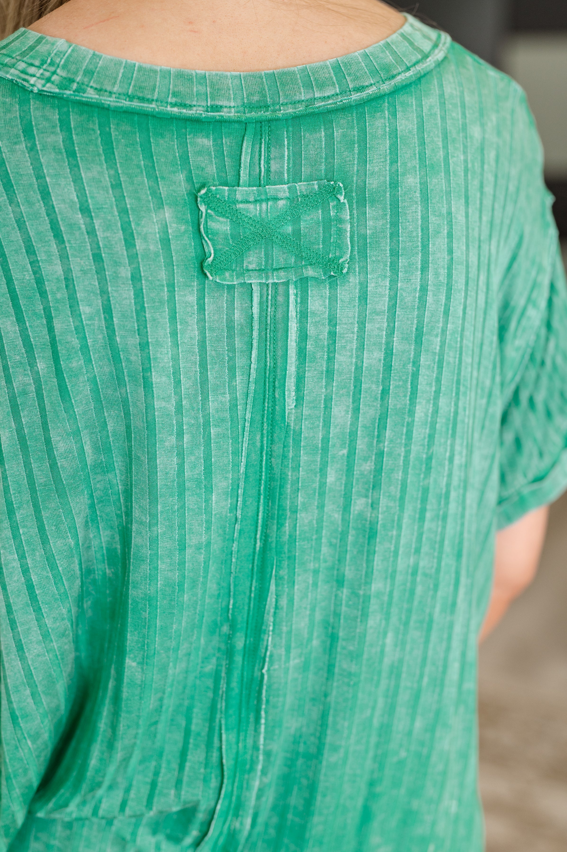 Sunday's Bestie Mineral Wash Top • Kelly Green