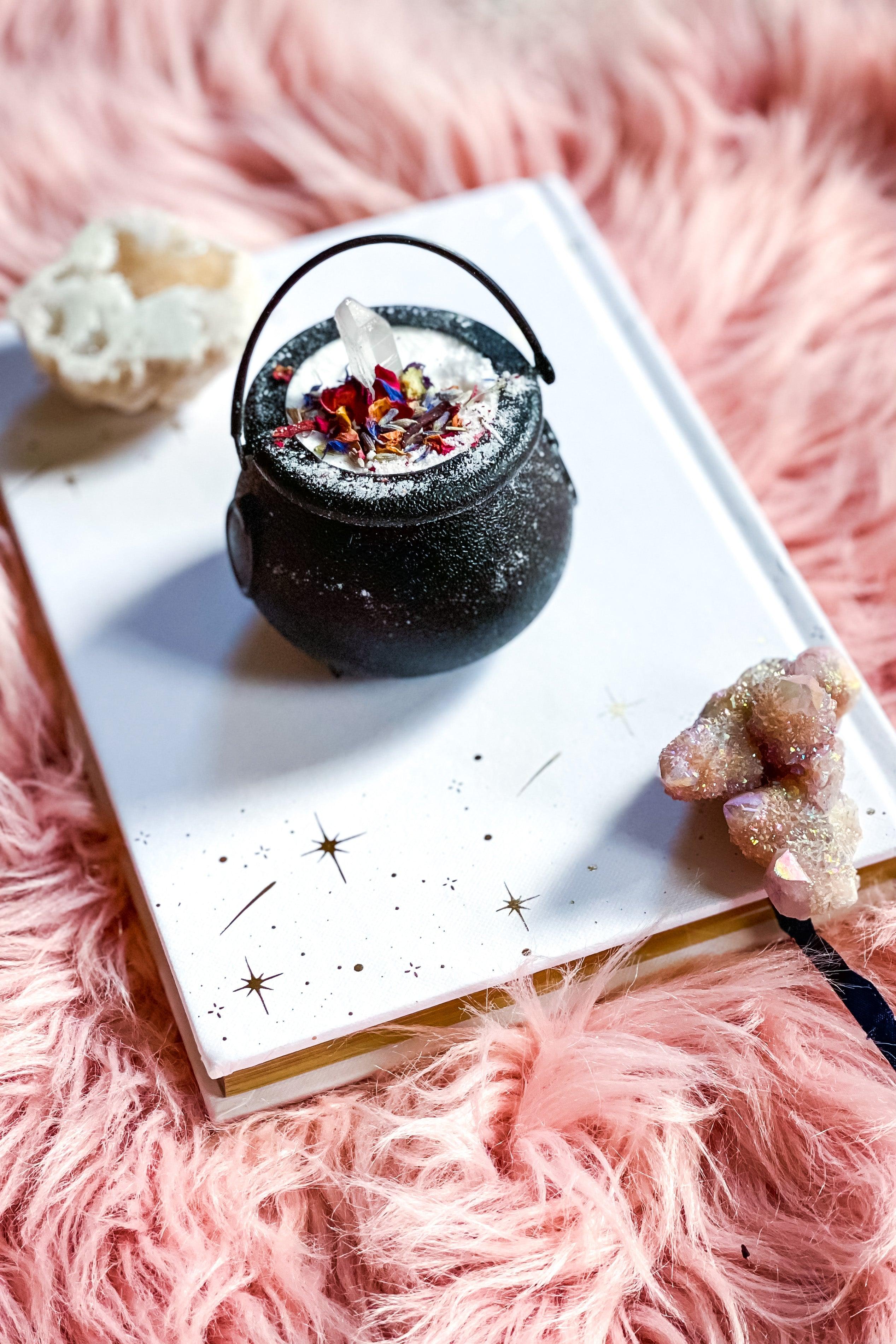 Enchantress Quartz Crystal Cauldron Bath Bomb - Atomic Wildflower