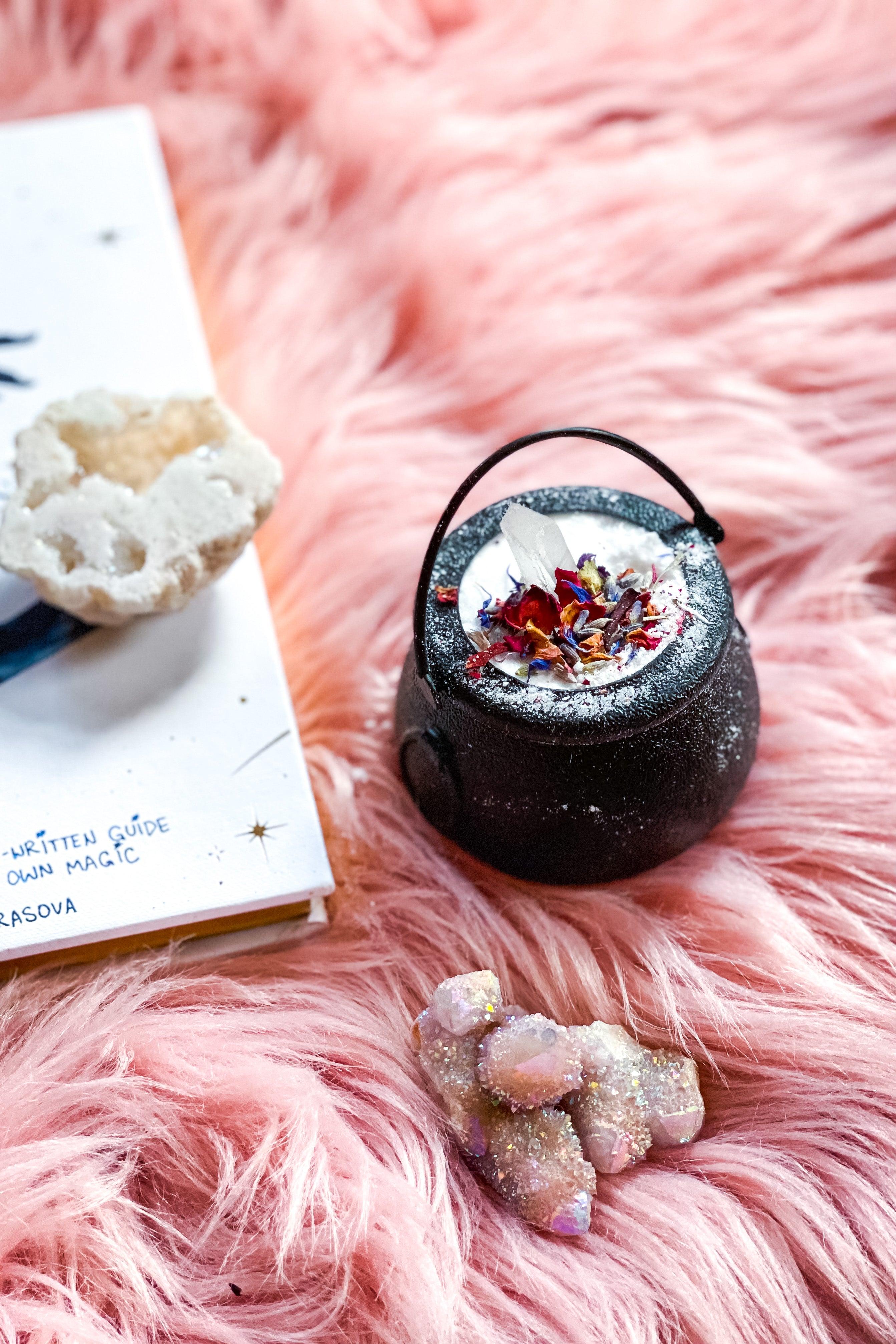 Enchantress Quartz Crystal Cauldron Bath Bomb - Atomic Wildflower