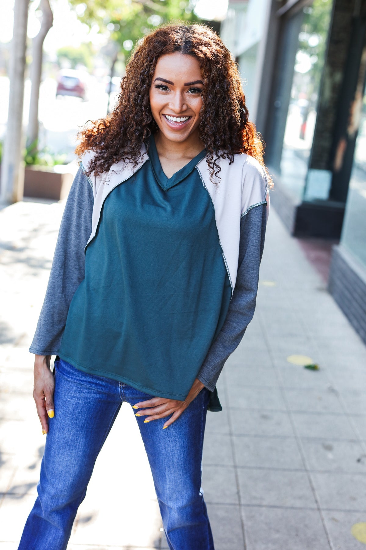 Stand Out V Neck Raglan Color Block Outseam Top
