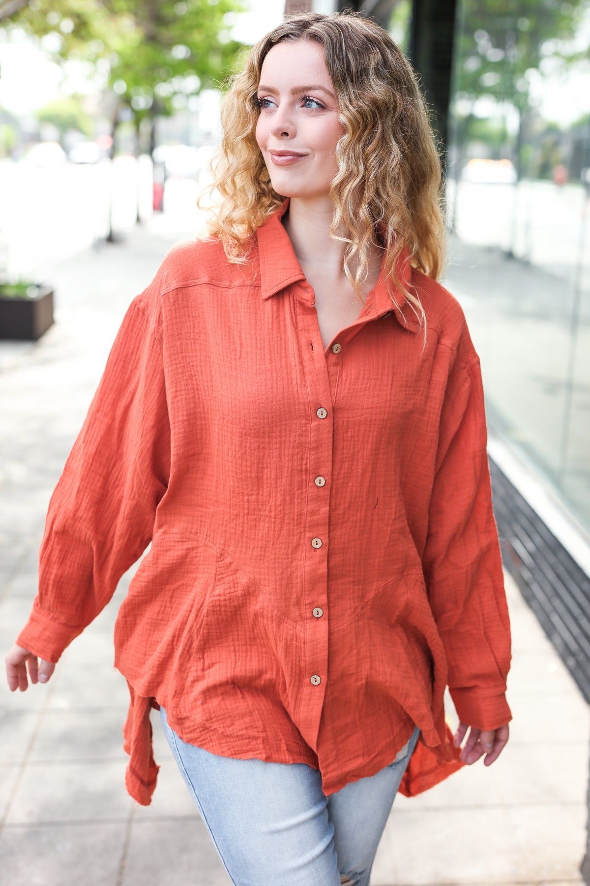 See The Light Button Down Sharkbite Tunic Top • Rust