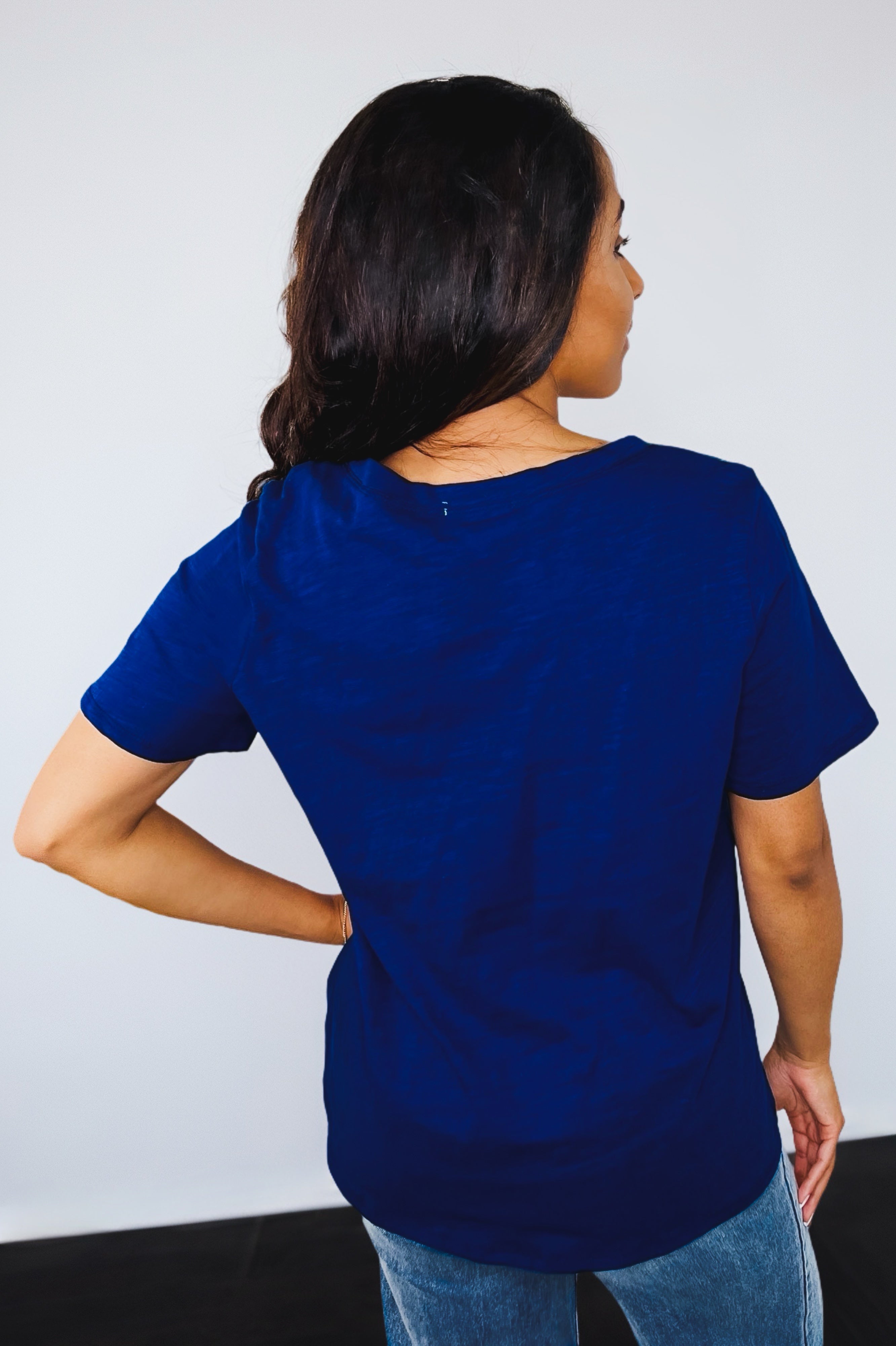 I Don't Have to Choose V-Neck Tee • Navy