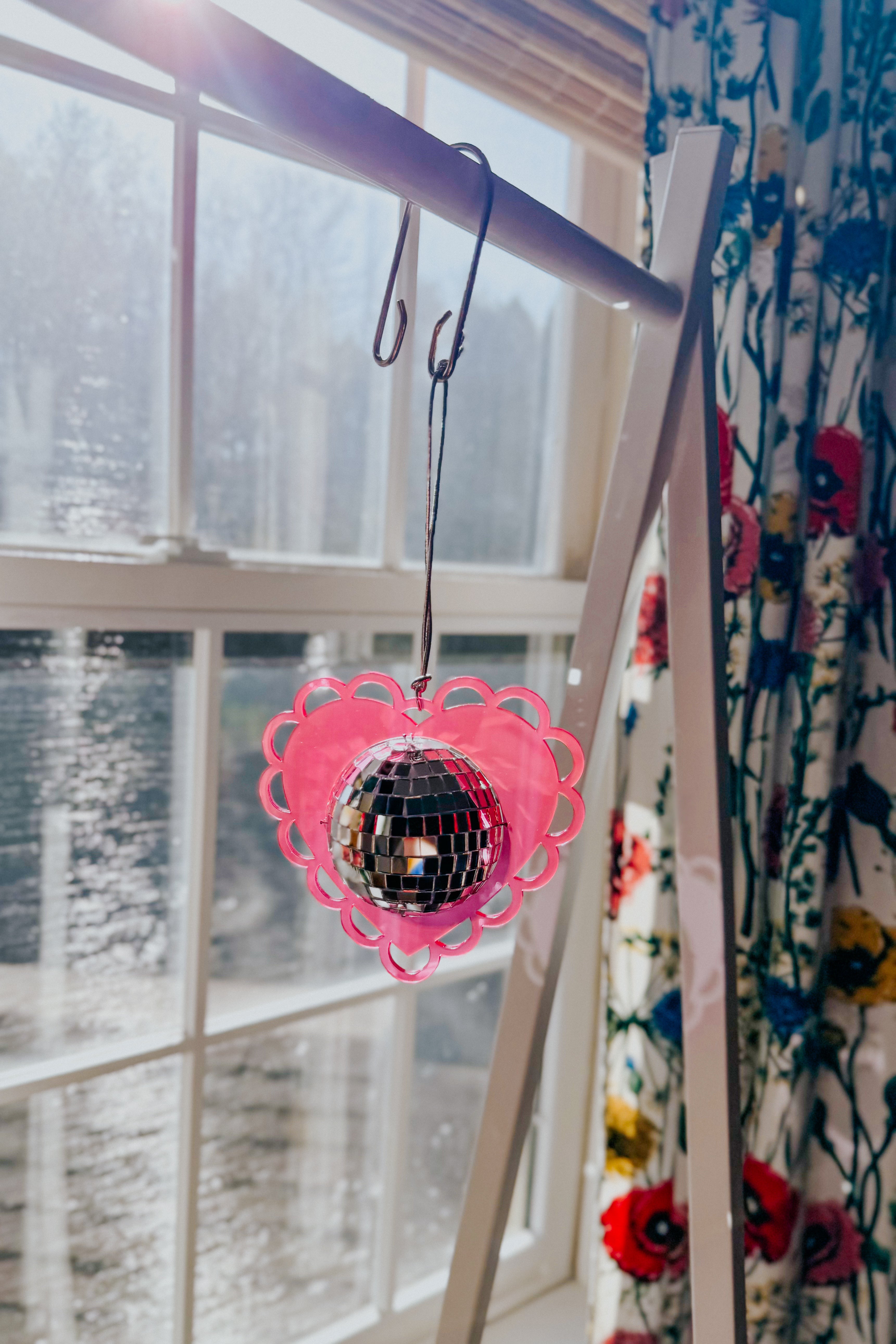 Hanging Mini Disco Scalloped Heart Sun Catcher • Light Pink