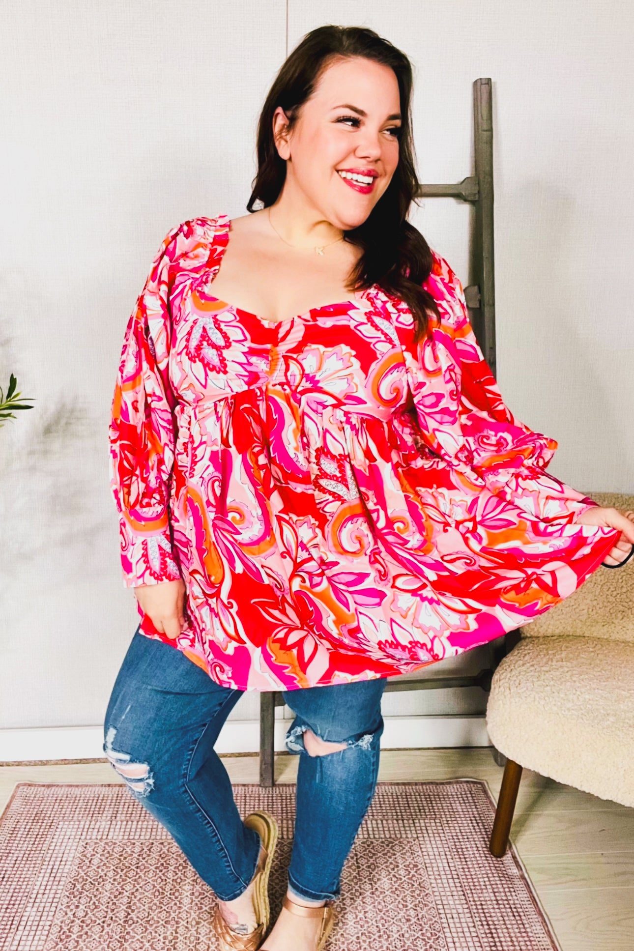 Hold Your Breath Floral Sweetheart Neckline Blouse