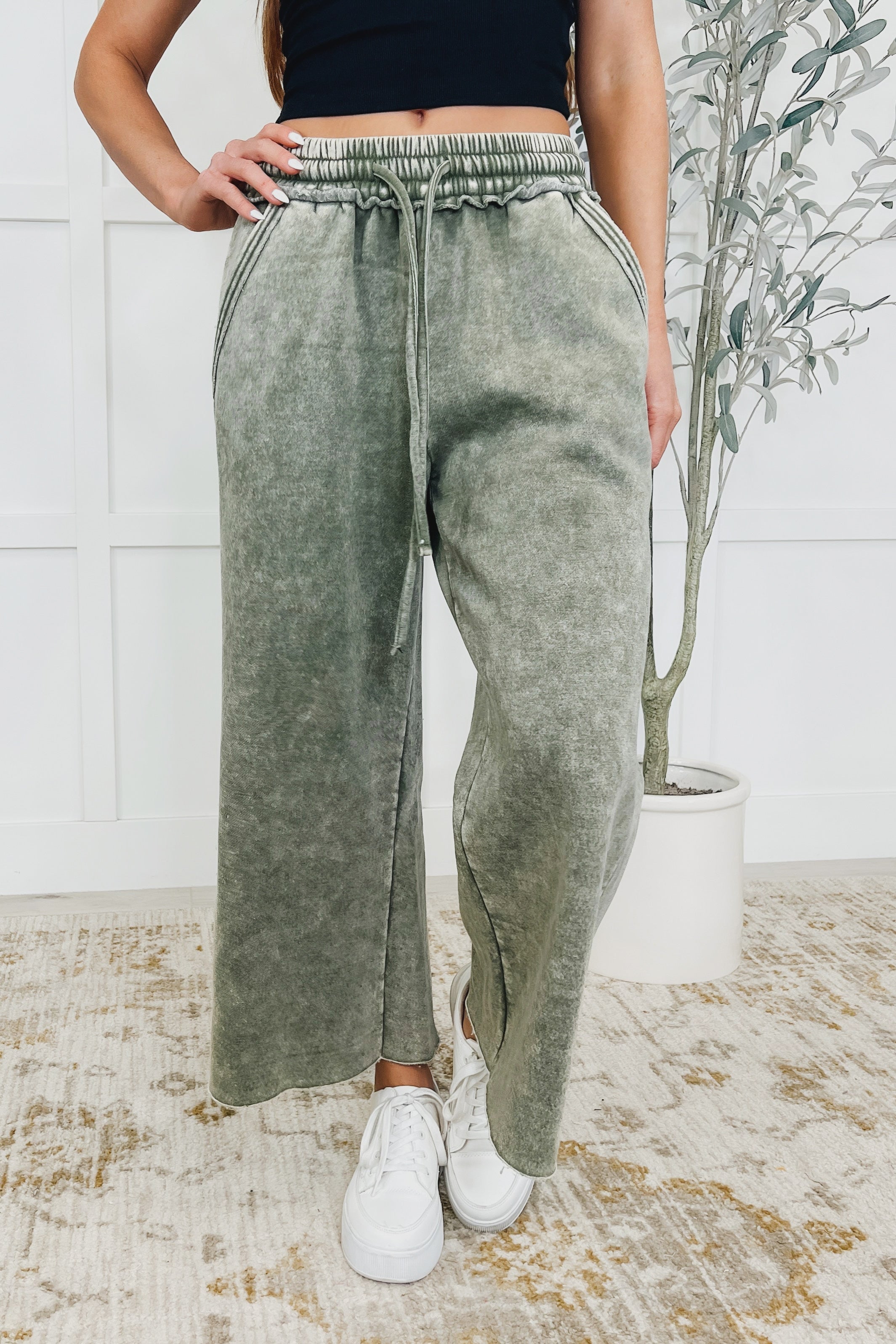In or Out Wide Leg Cropped Pants • Olive