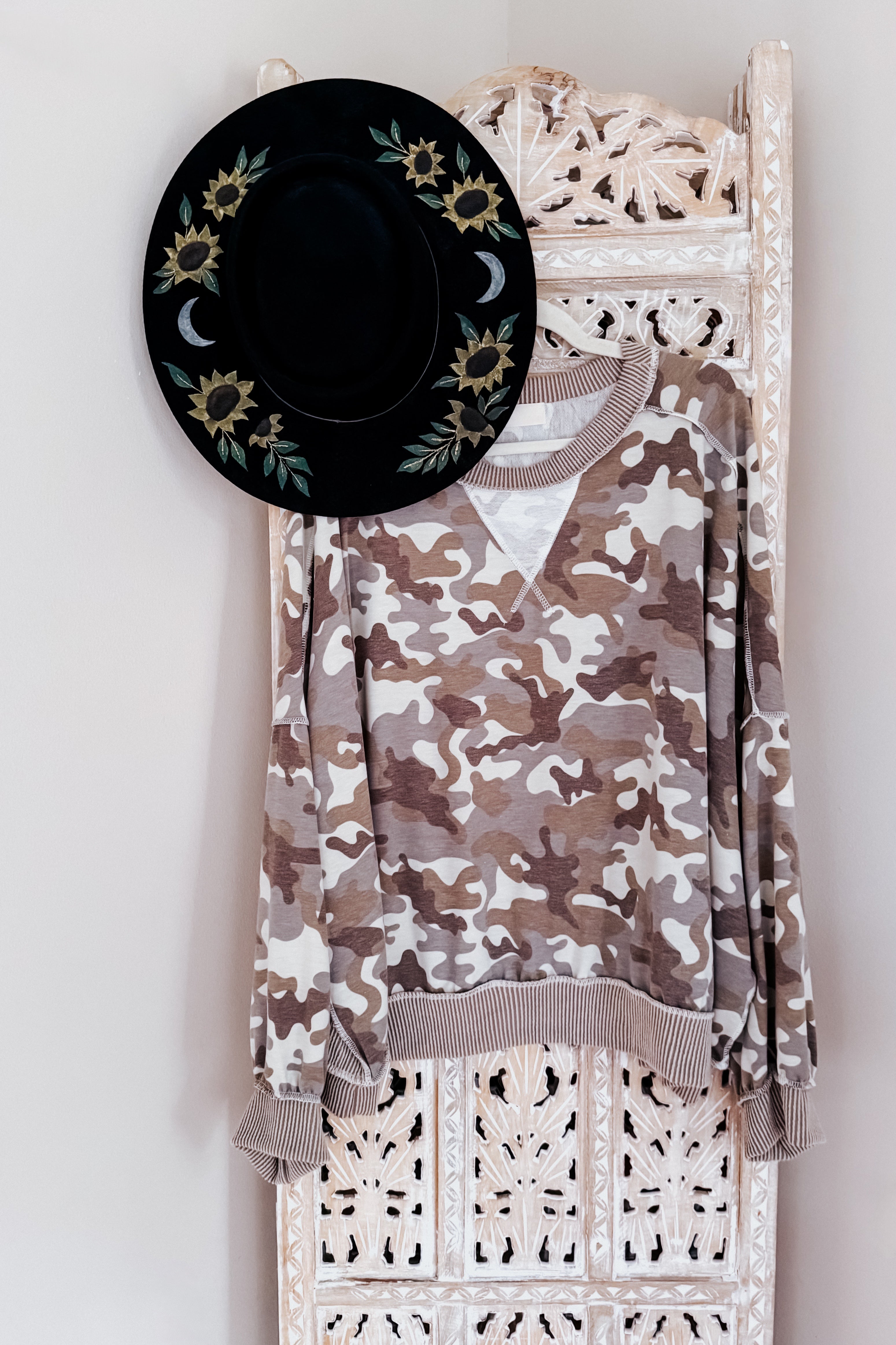 The Hide & Chic Sweatshirt