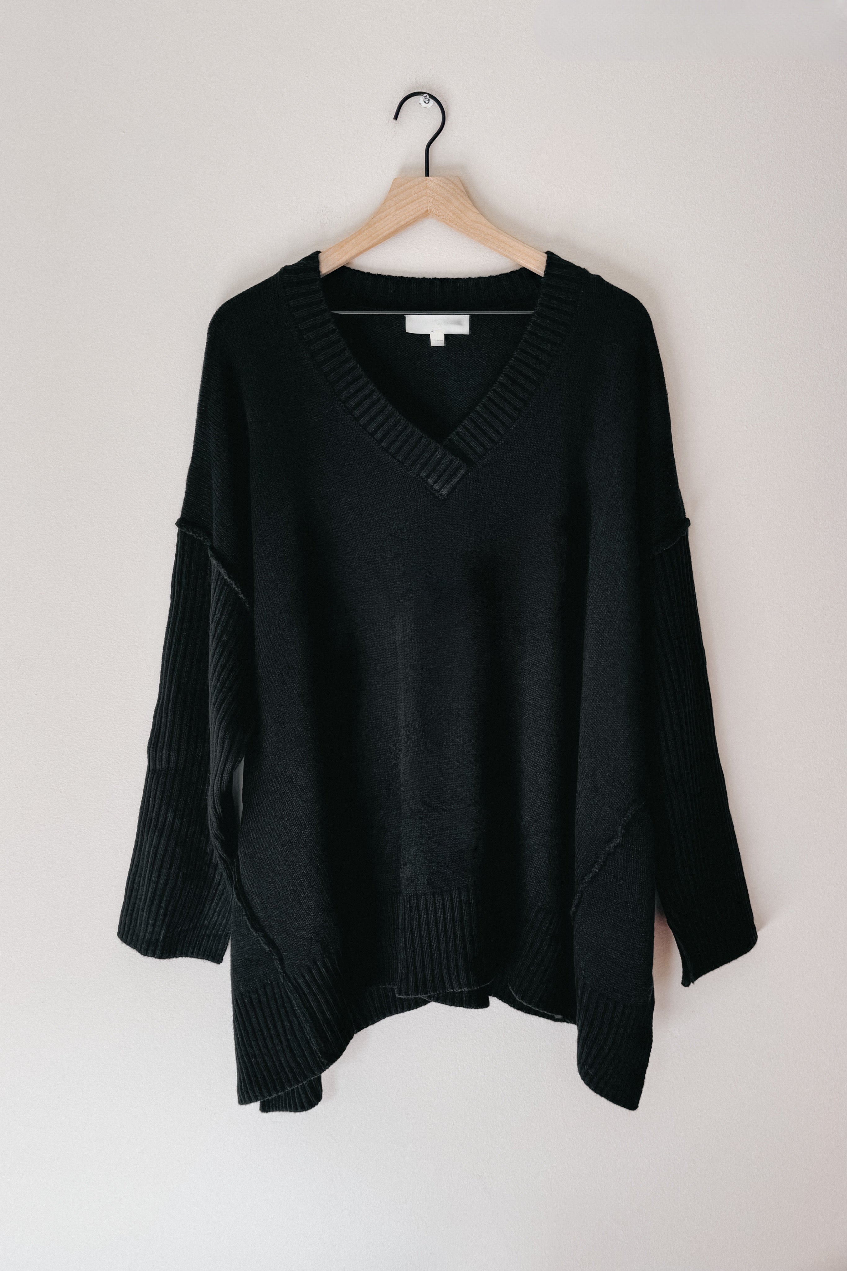 Daydream V Neck Rib Knit Sweater • Black