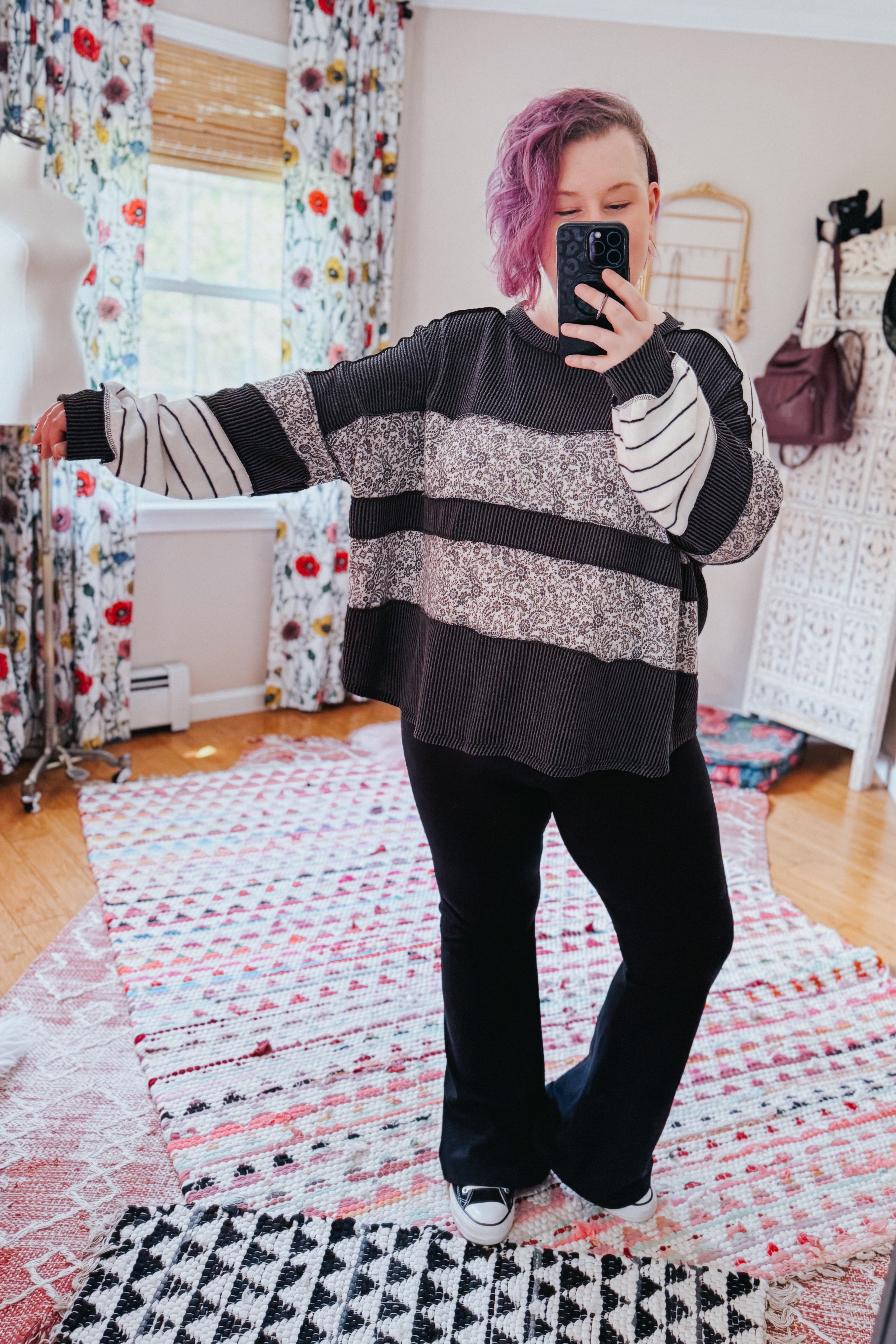 Lips Like Sugar Print Block Pullover