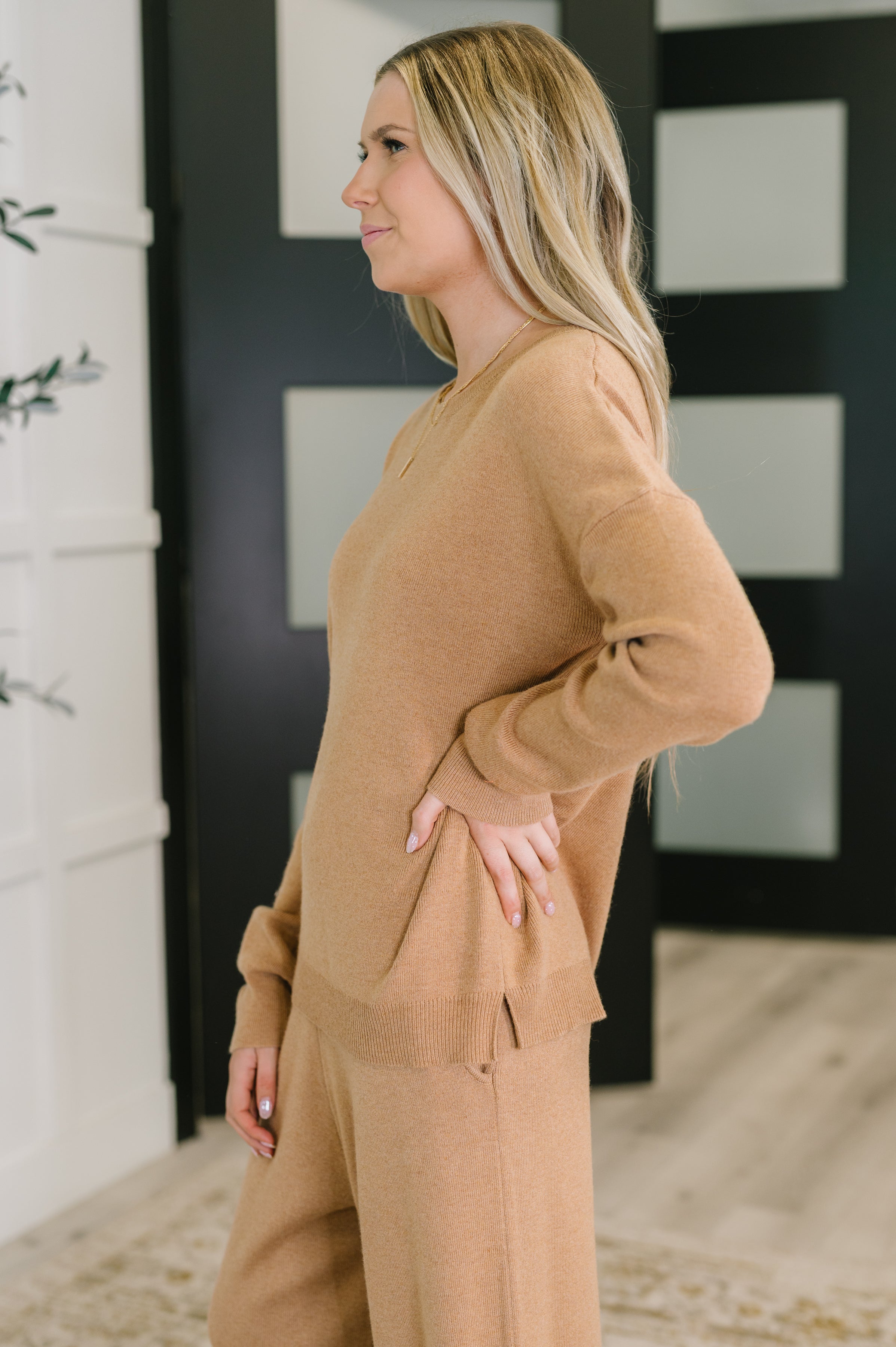 Clove Sweater • Camel
