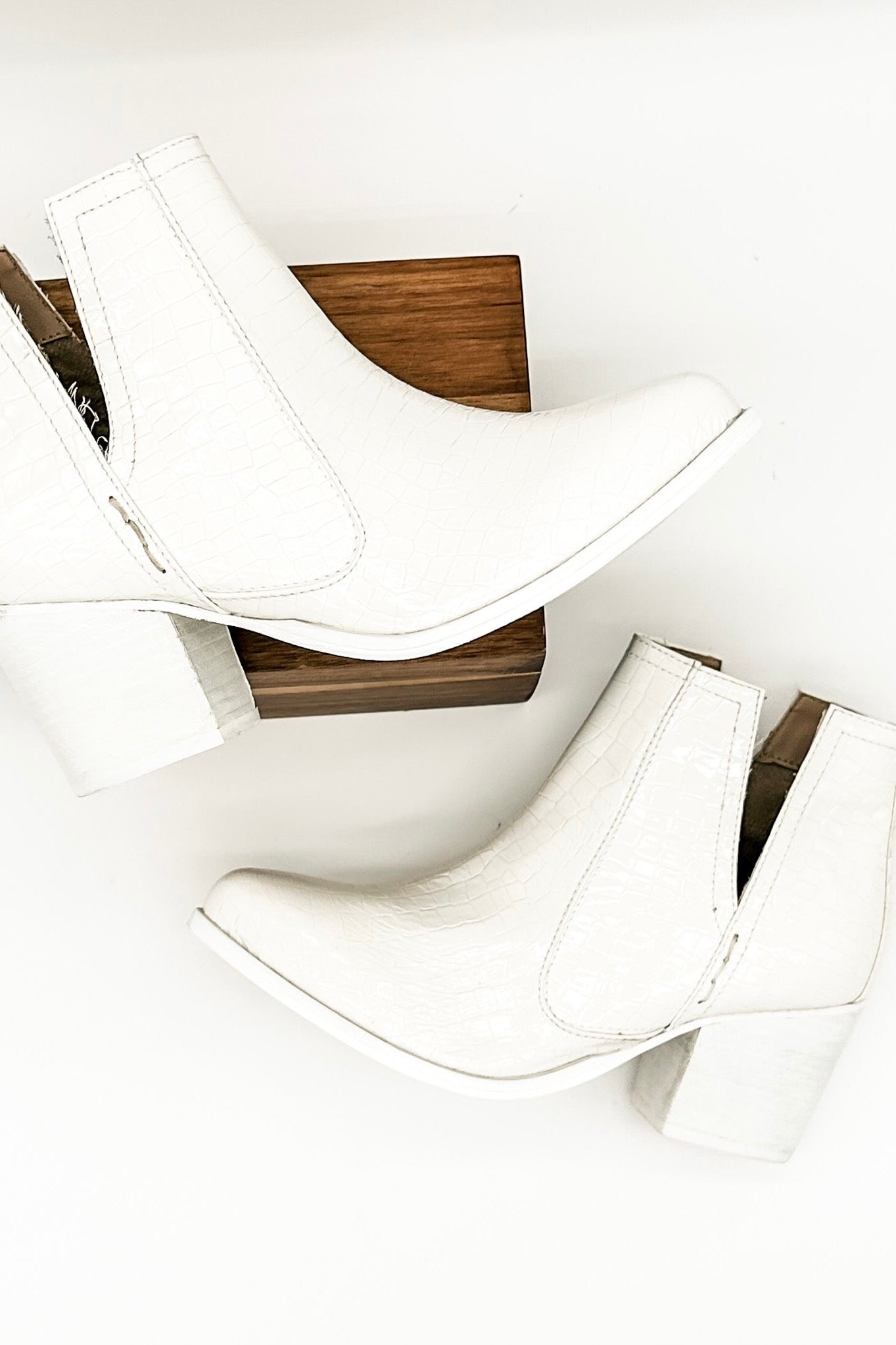 Tarim Bootie • White Croc