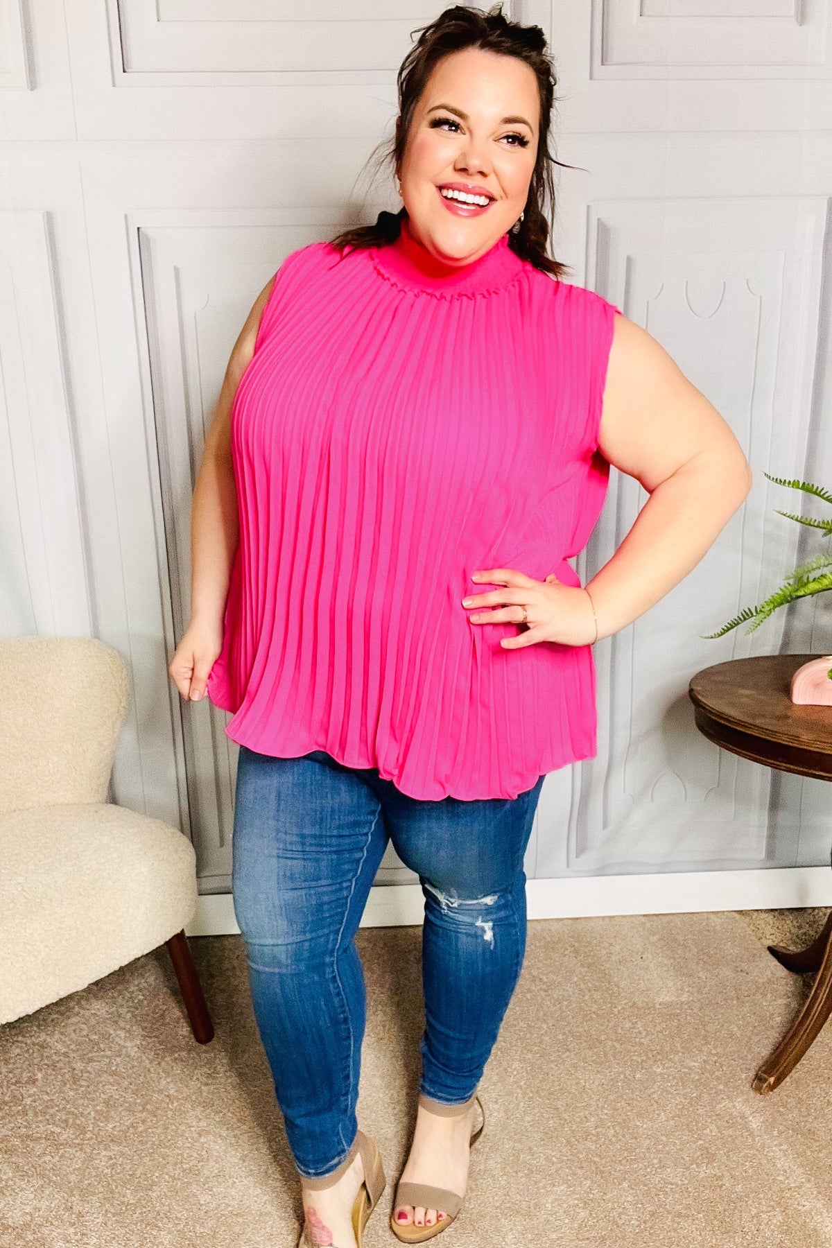 Sweet New Days Pleated Sleeveless Top • Fuchsia