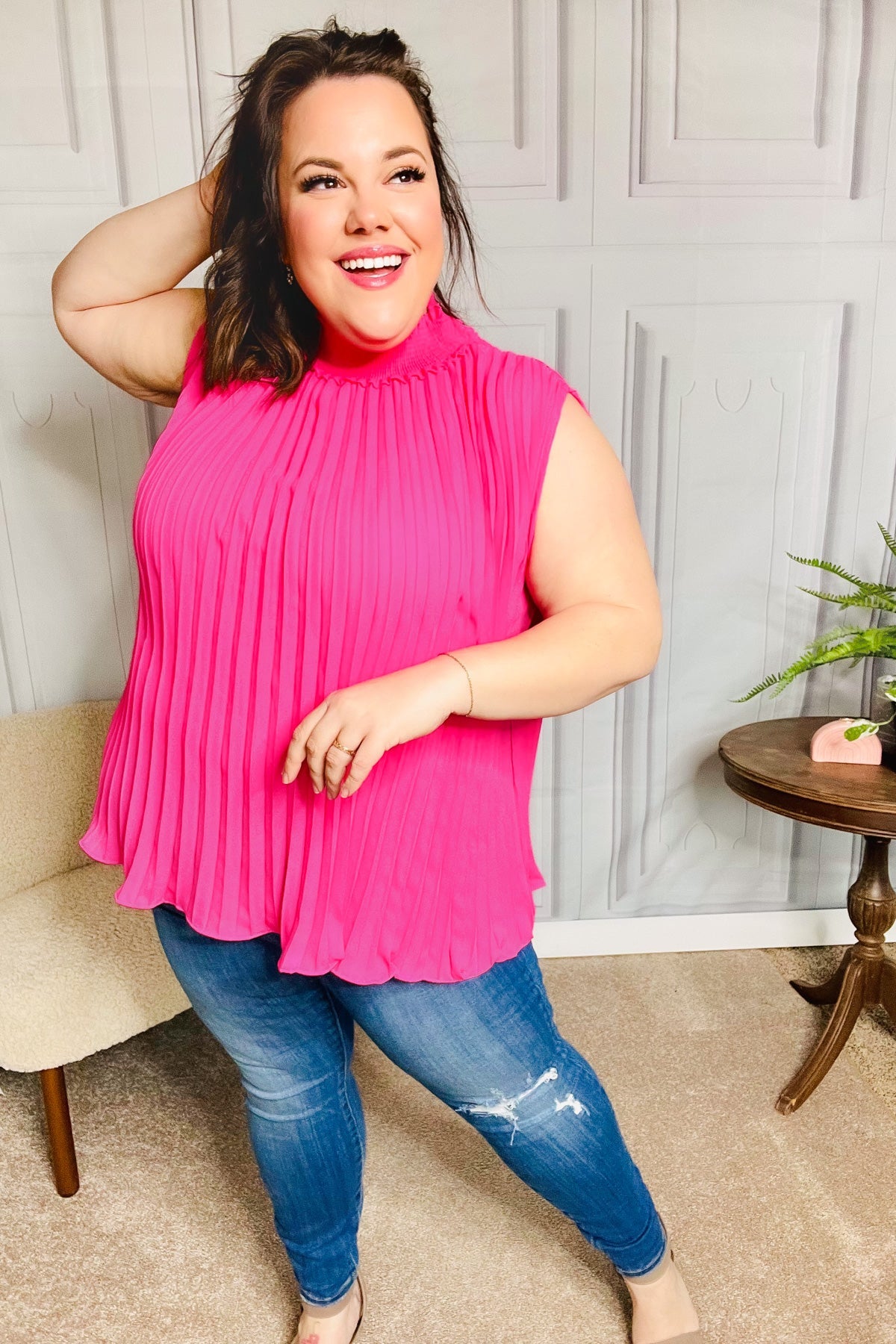 Sweet New Days Pleated Sleeveless Top • Fuchsia