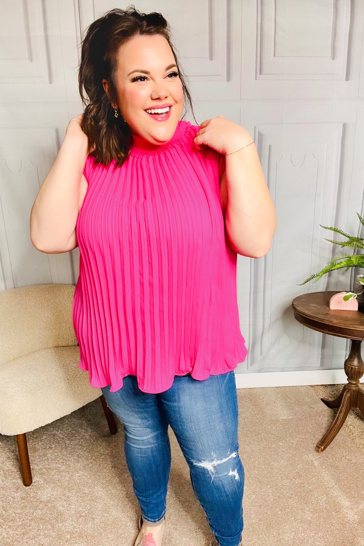 Sweet New Days Pleated Sleeveless Top • Fuchsia