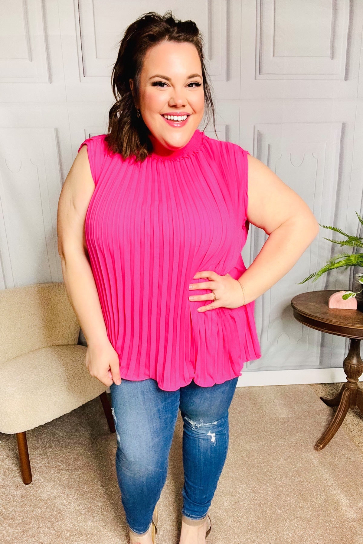 Sweet New Days Pleated Sleeveless Top • Fuchsia