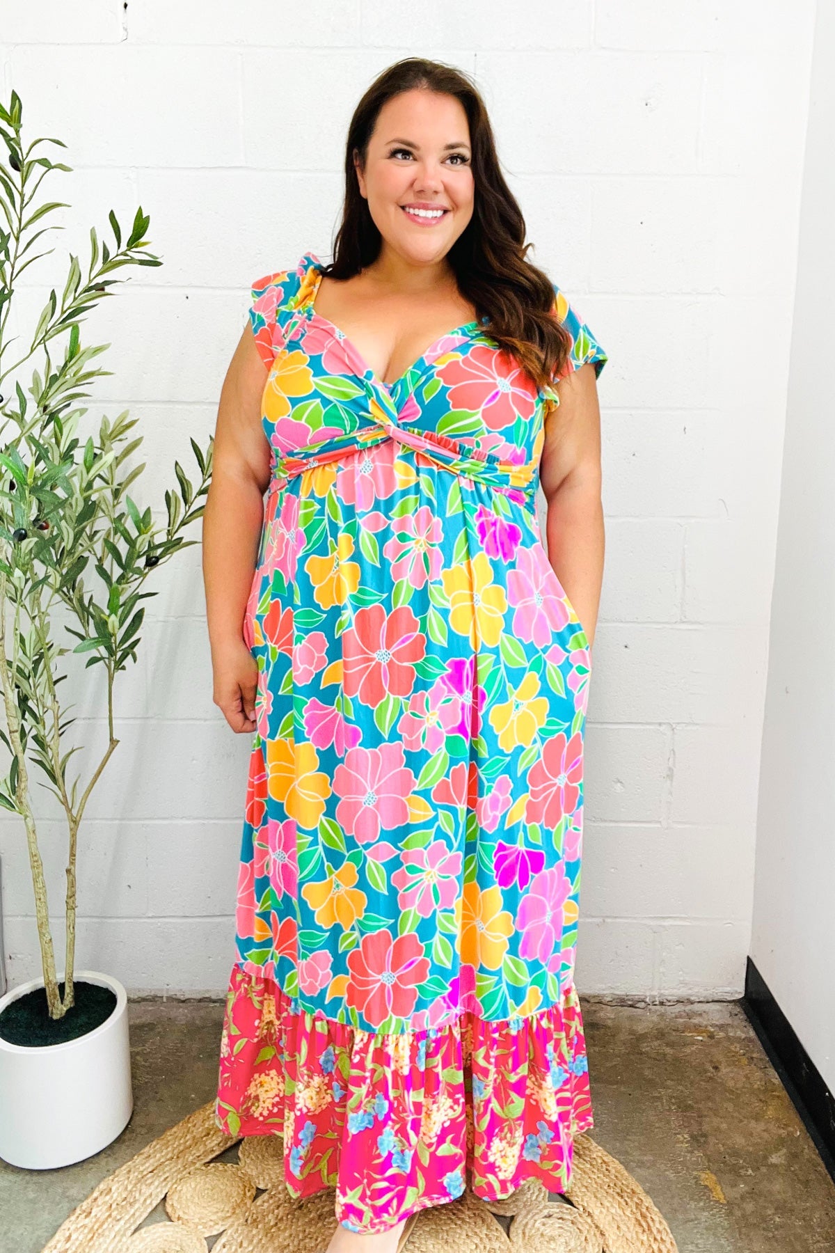Vacay Vibes Floral Print Sweetheart Maxi Dress