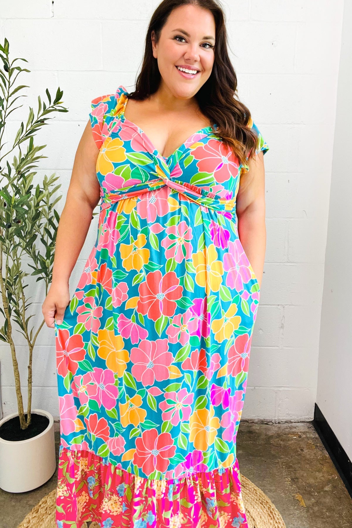 Vacay Vibes Floral Print Sweetheart Maxi Dress