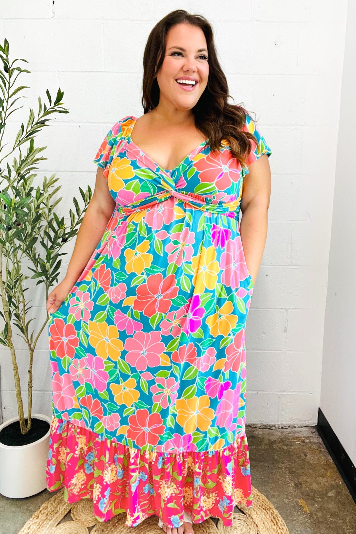 Vacay Vibes Floral Print Sweetheart Maxi Dress