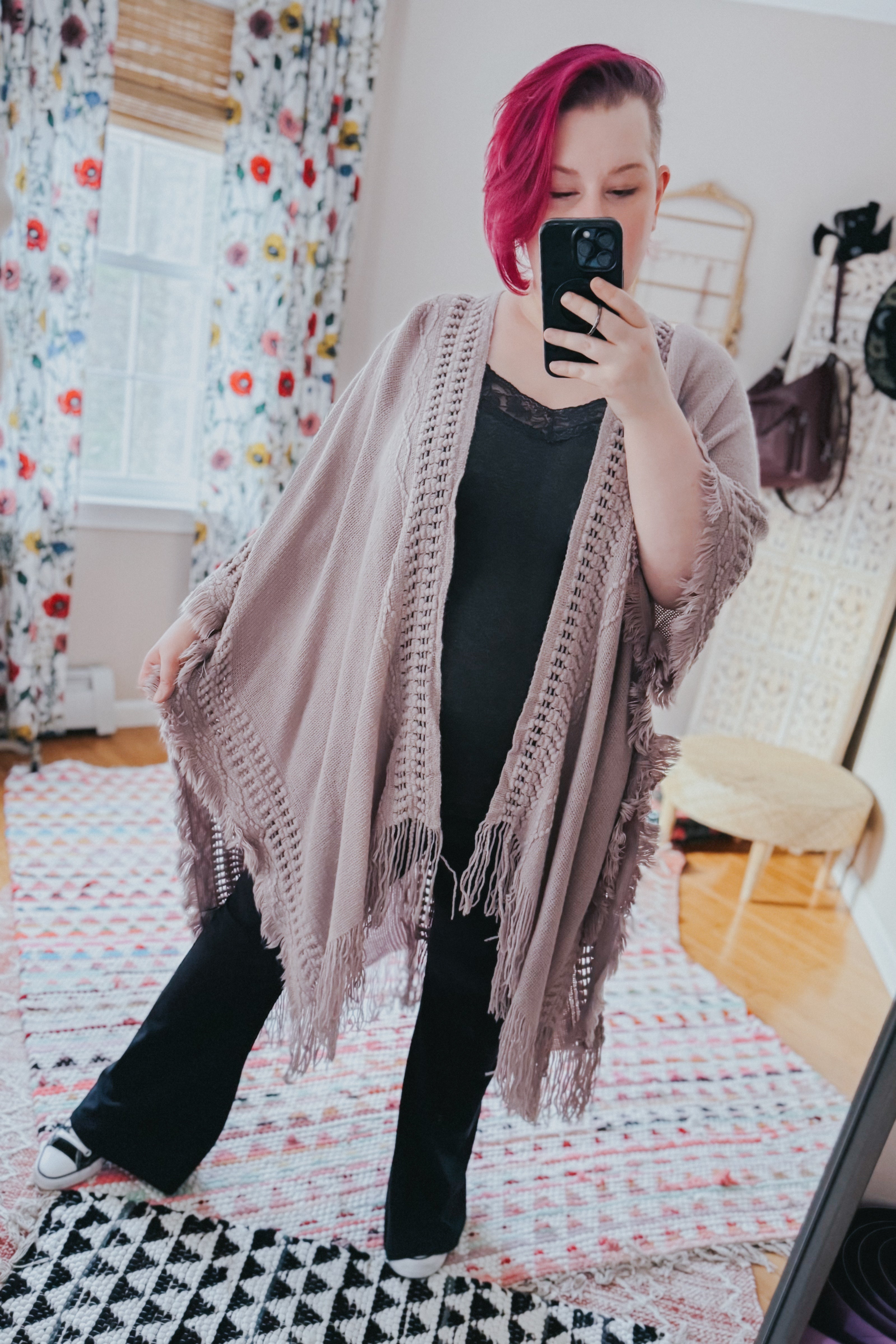 Faye Frayed Border Bohemian Ruana • Grey