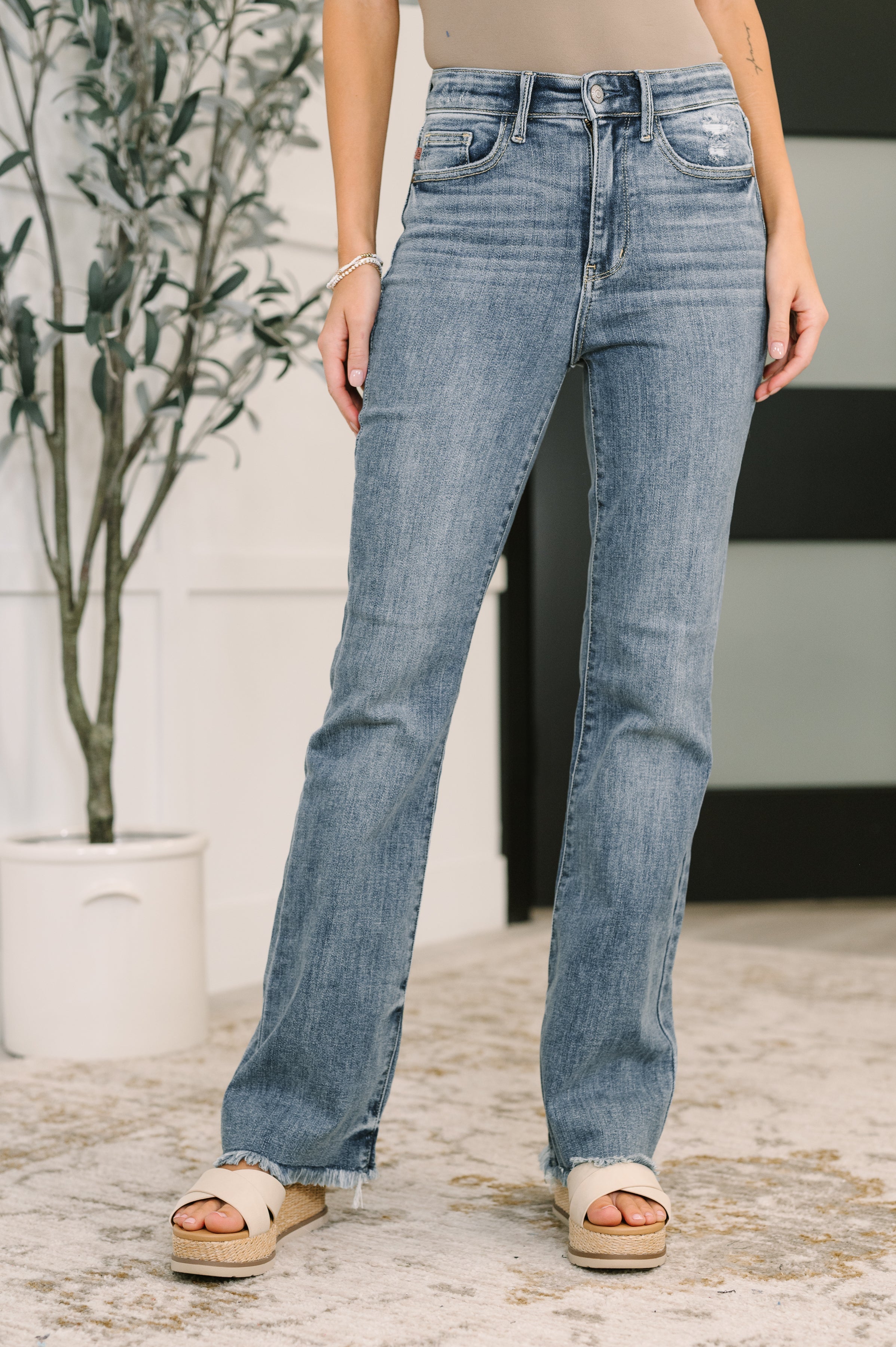 Robin High Waist Bootcut with Frayed Hem