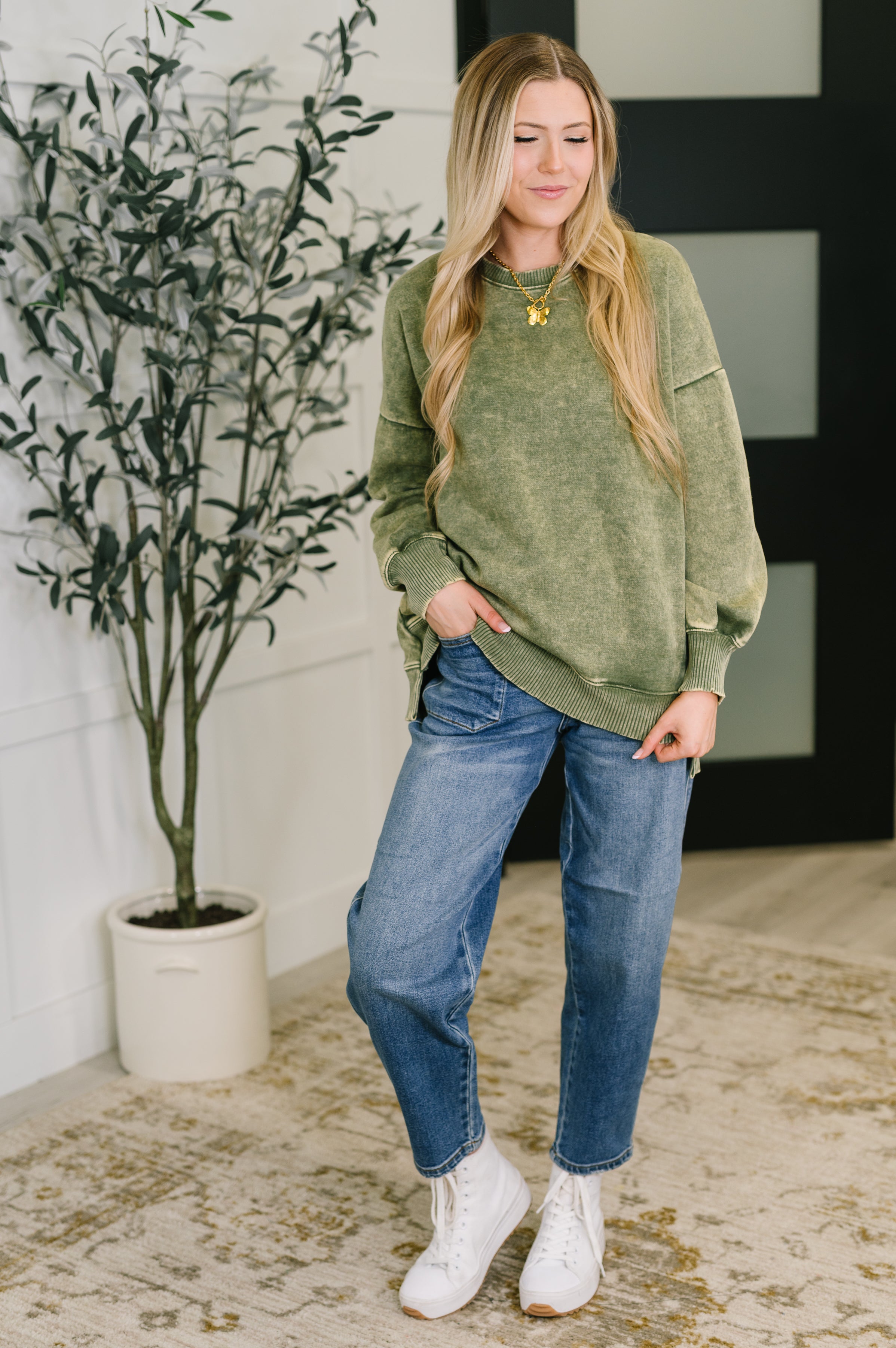 Safe and Secure Mineral Wash Pullover • Olive