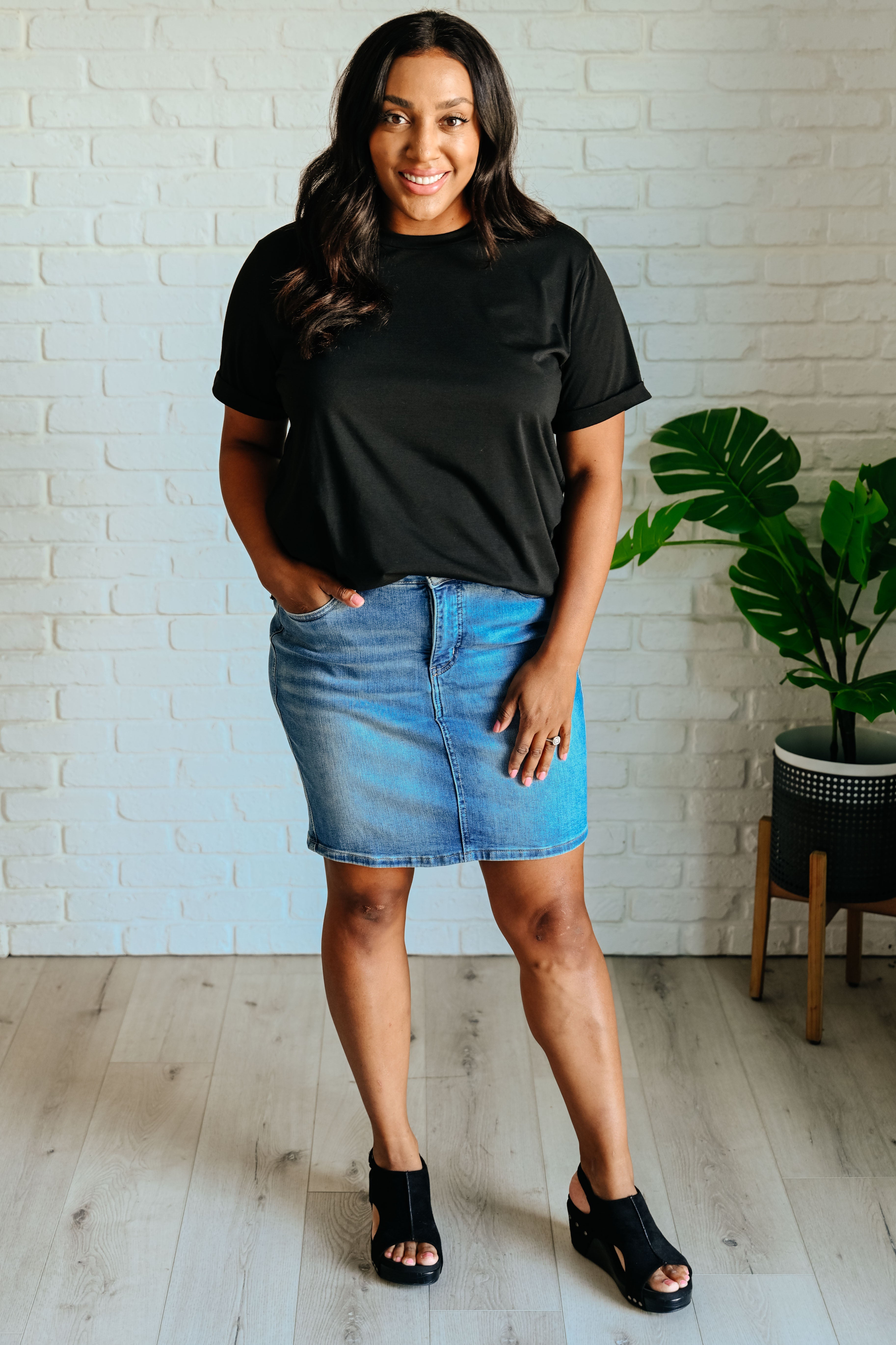 Uptown Crew T-Shirt • Black