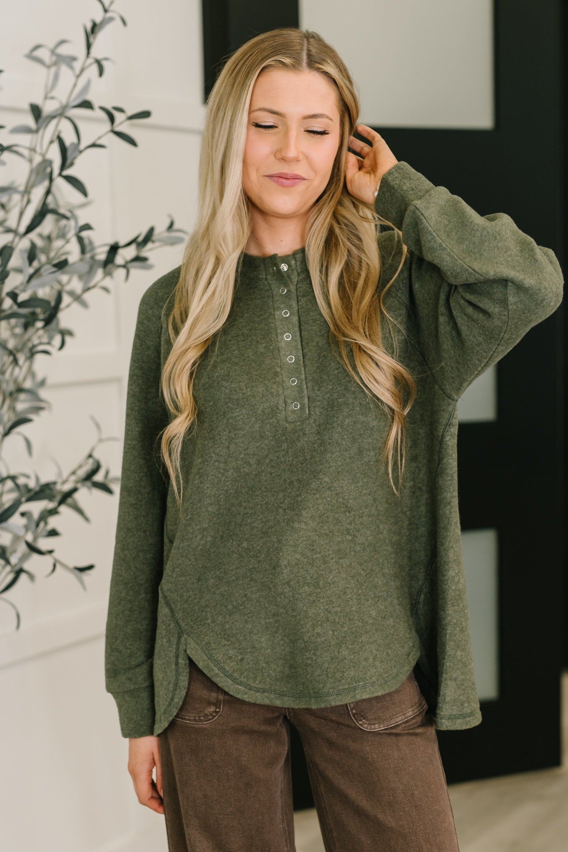 Urban Flux Scooped Hi-Low Long Pullover • Olive
