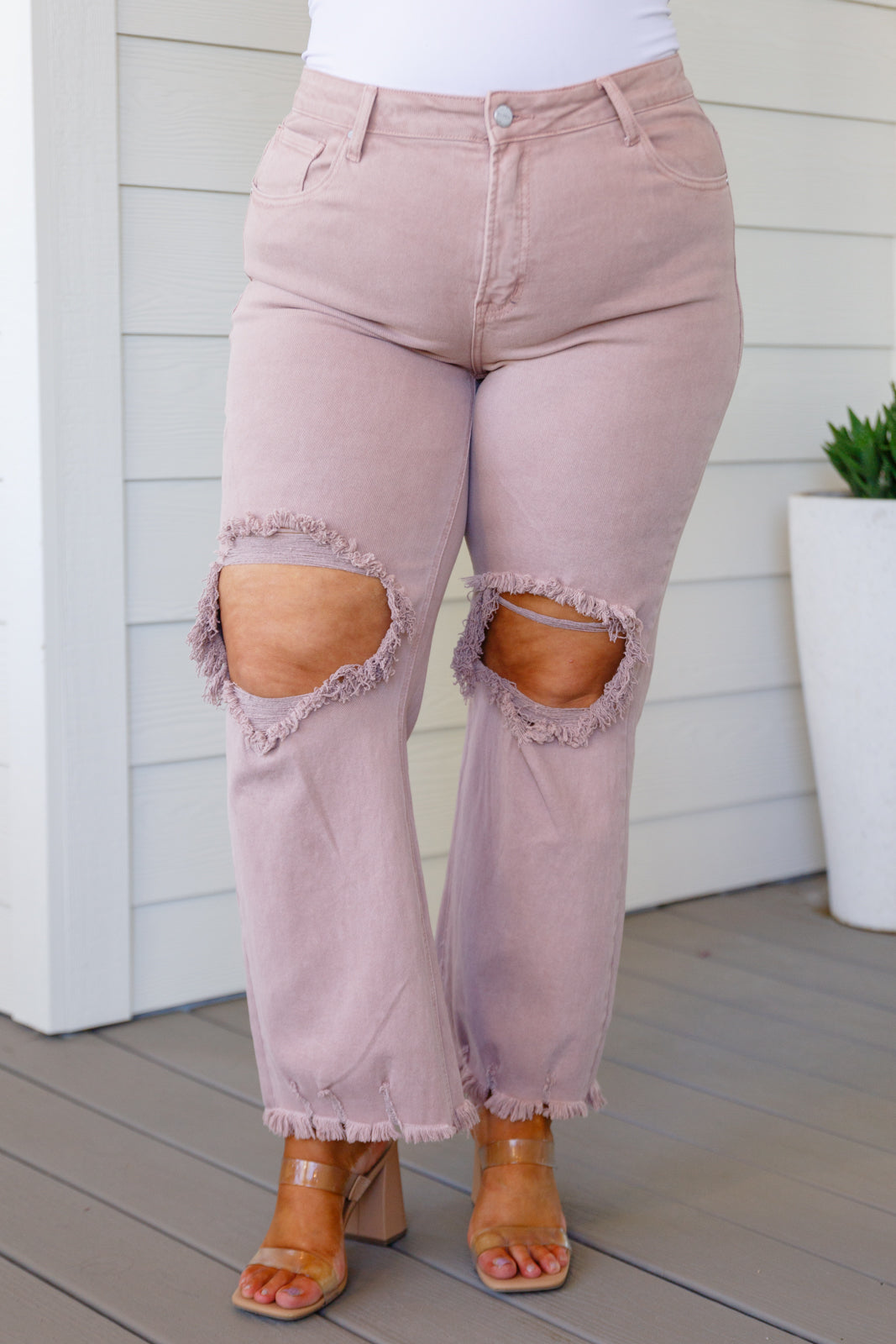 Babs High Rise Distressed Straight Jeans • Mauve